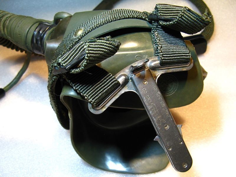 RARE 60's SIERRA MS-22001 "REDAR" OXYGEN MASK w/ REGULATOR / US NAVY / LARGE