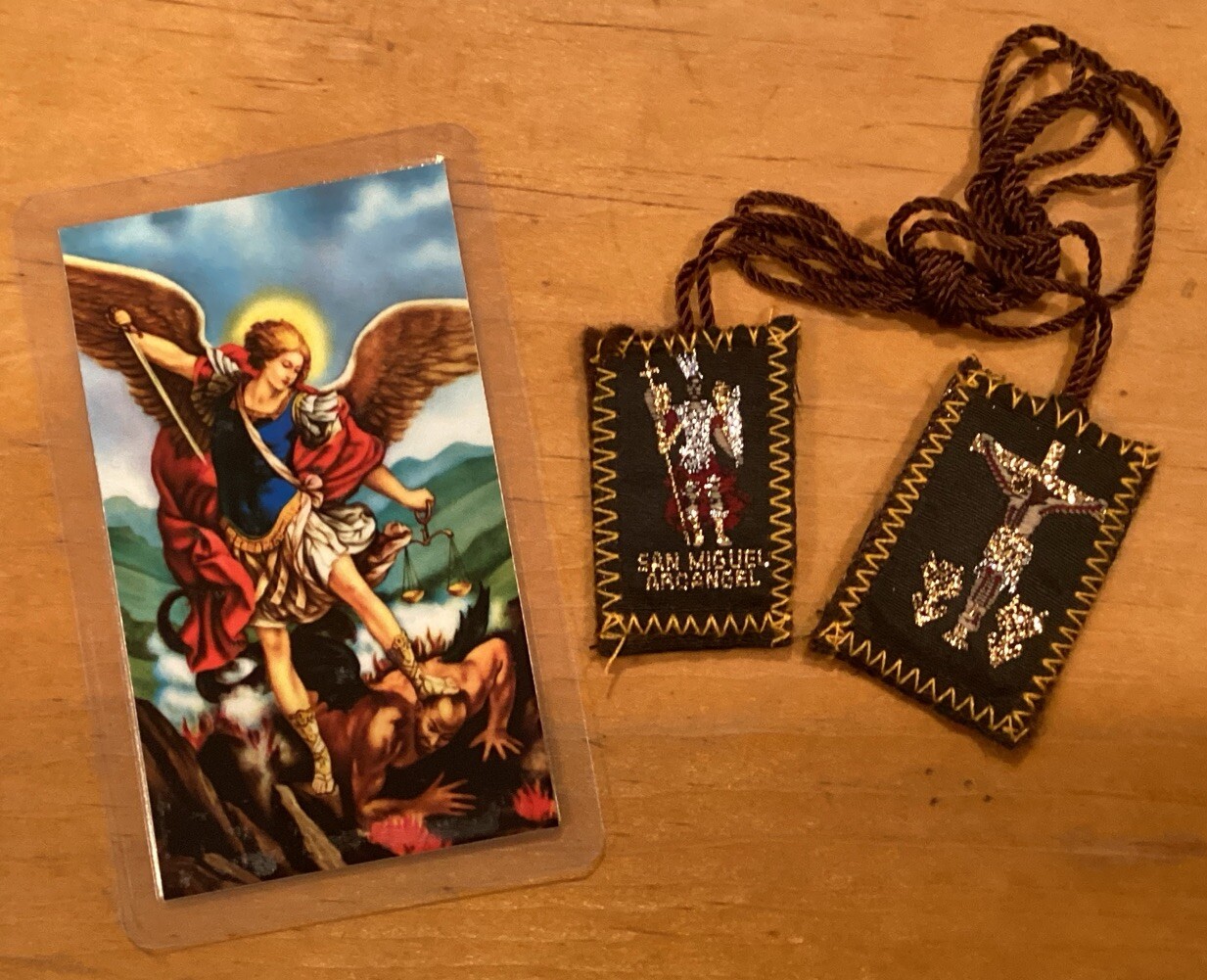 Escapulario De san Miguel Arcangel, Con Estampita De Oracion, St Michael Scapula