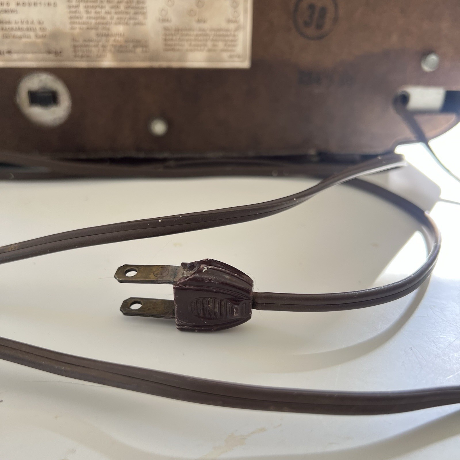 Vintage Packard Bell Model 631 Tube Radio Brown Bakelite AM