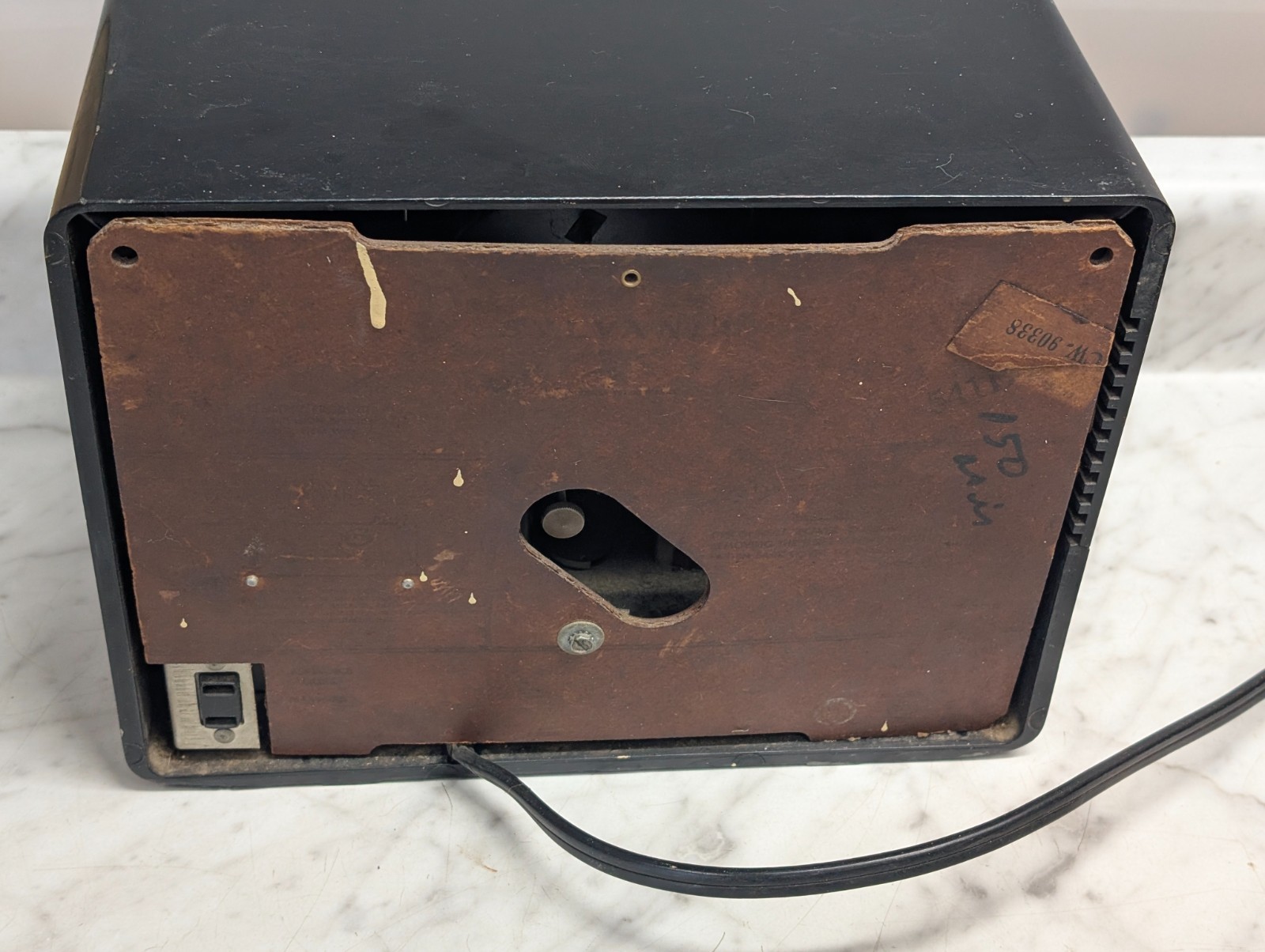 Sylvania Model 541B AM Tube Clock Radio Black Mid Century Modern Design