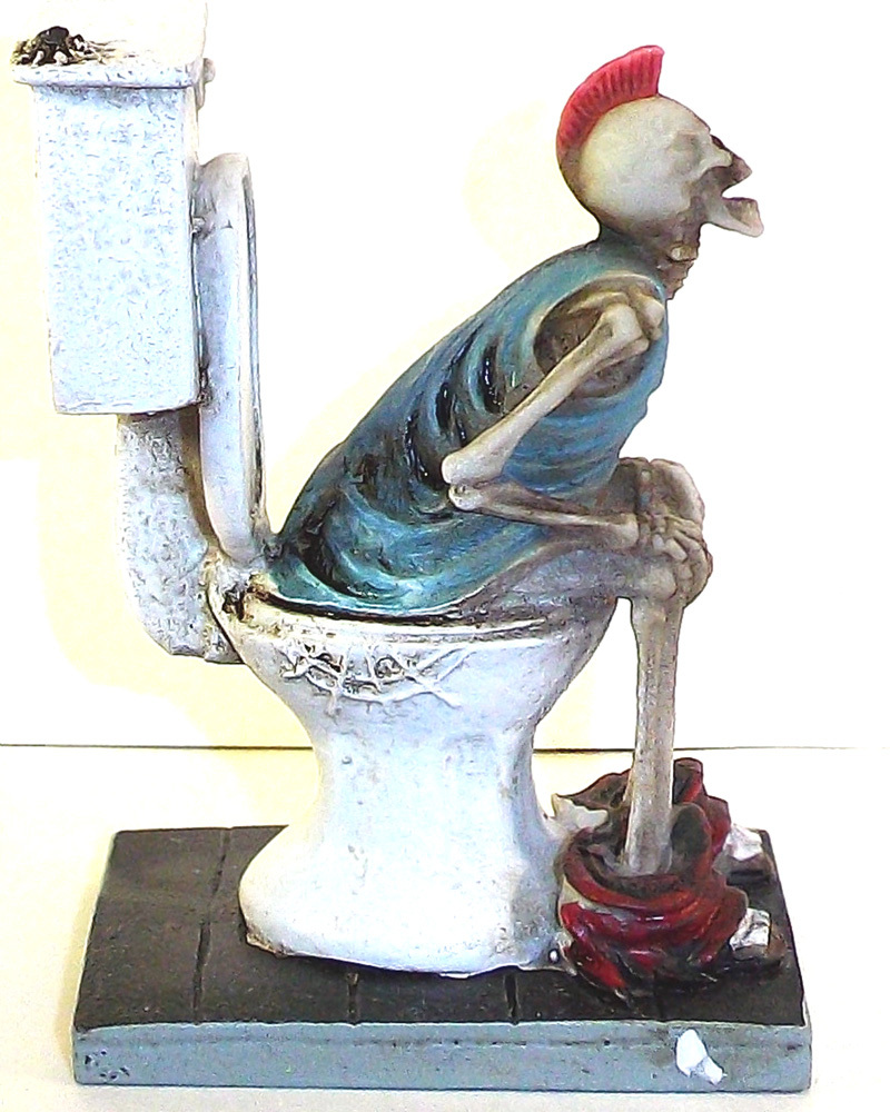 Skeleton on Toilet Skull Figurine Statue Skeleton Halloween
