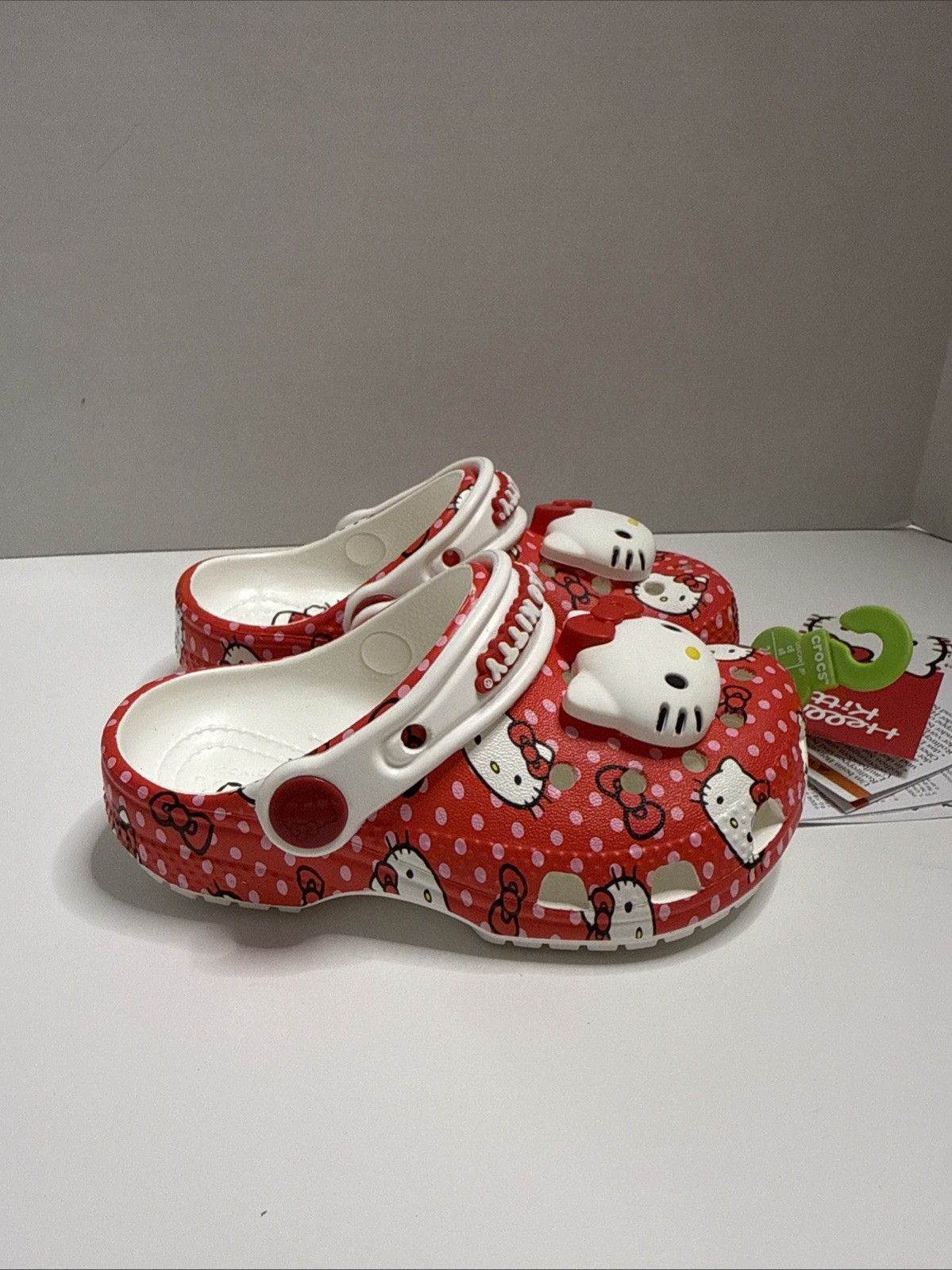 Tolddler Kids Crocs x Hello Kitty Red Classic Clog Brand New With Tags