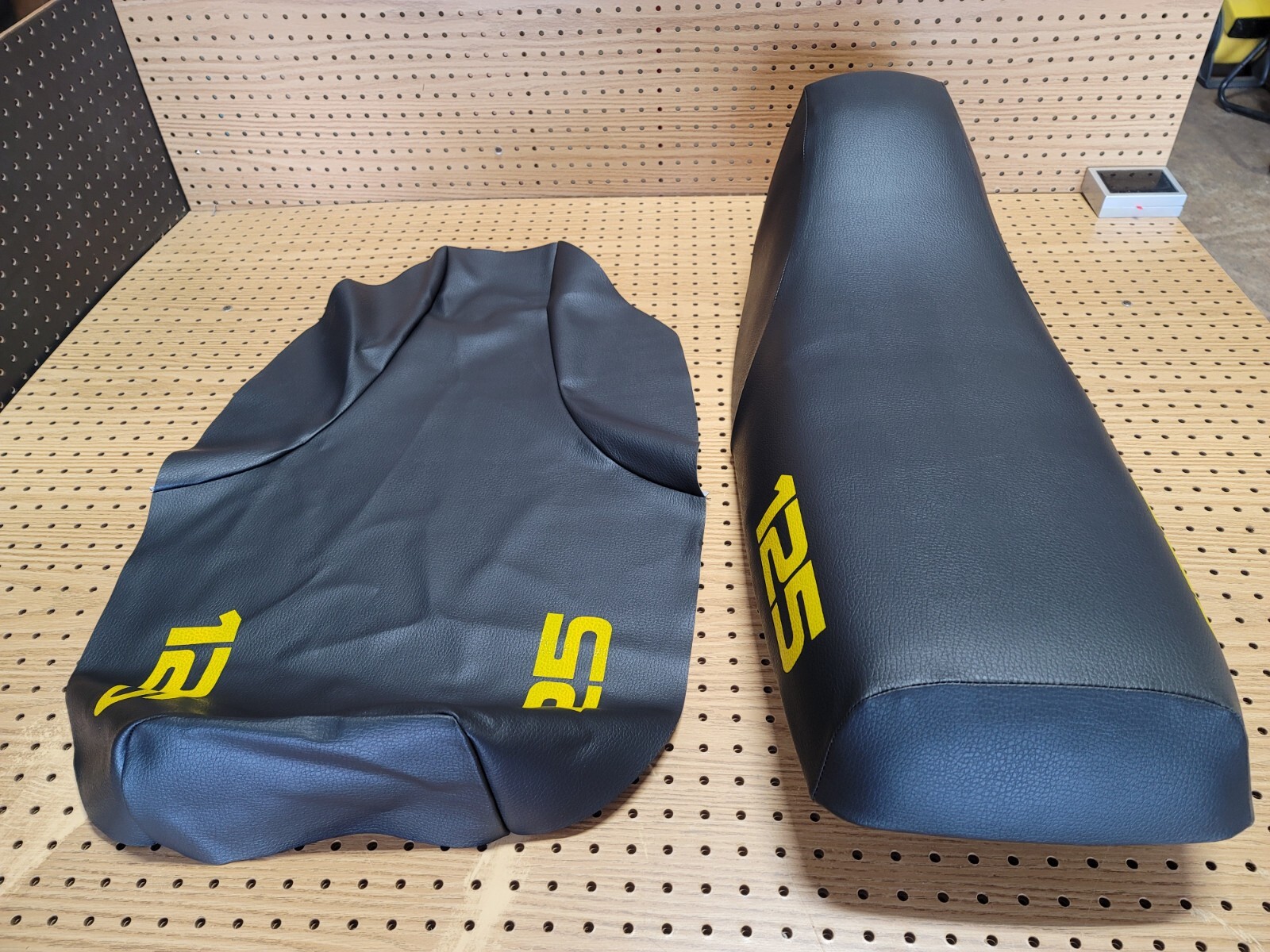 SUZUKI LT125 SEAT COVER SUZUKI ALT 125 SEAT COVER 1983-1987 MODEL [S*-77]