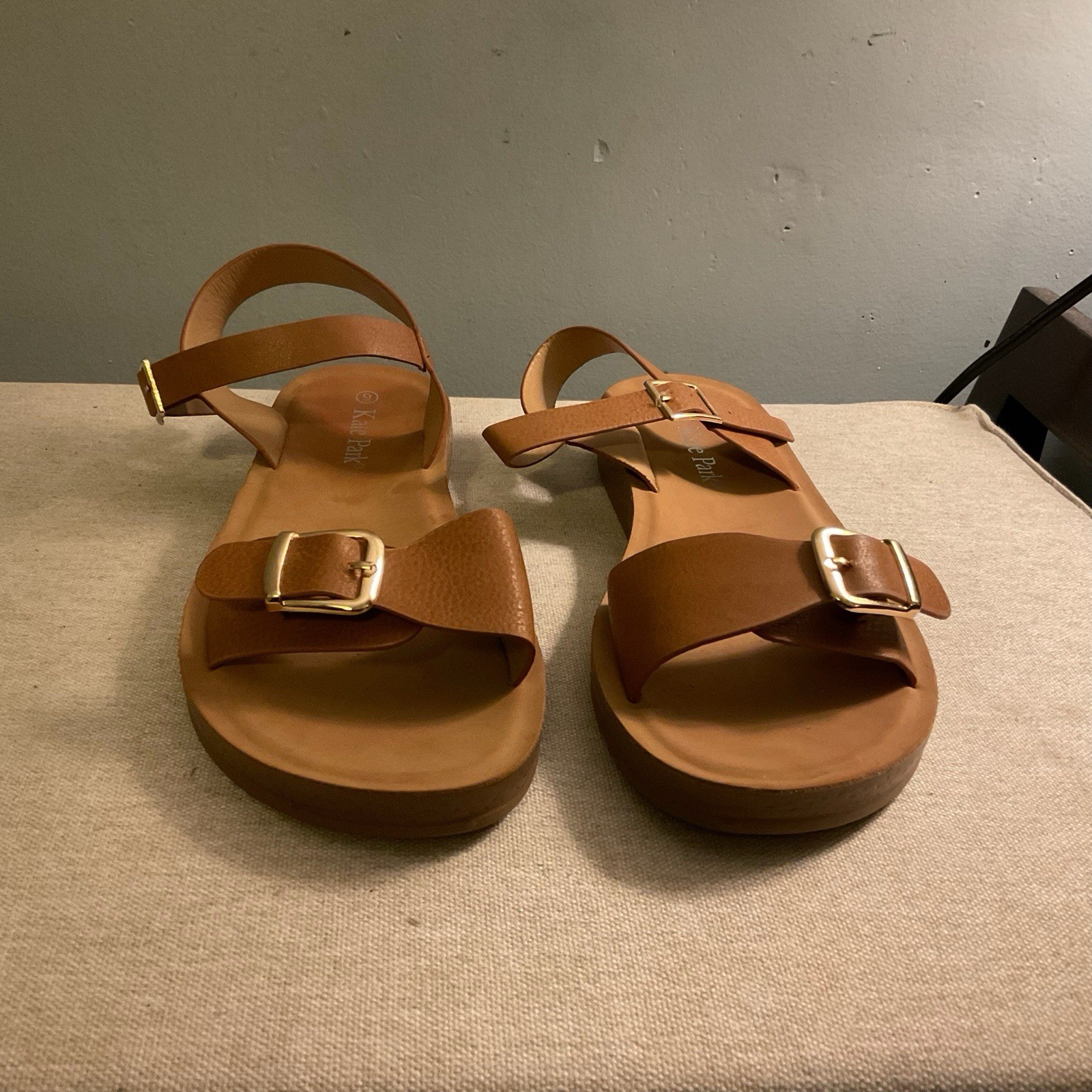 Kate Park Brown Strappy Flat Buckle Sandals Women’s Size 9 NWOB