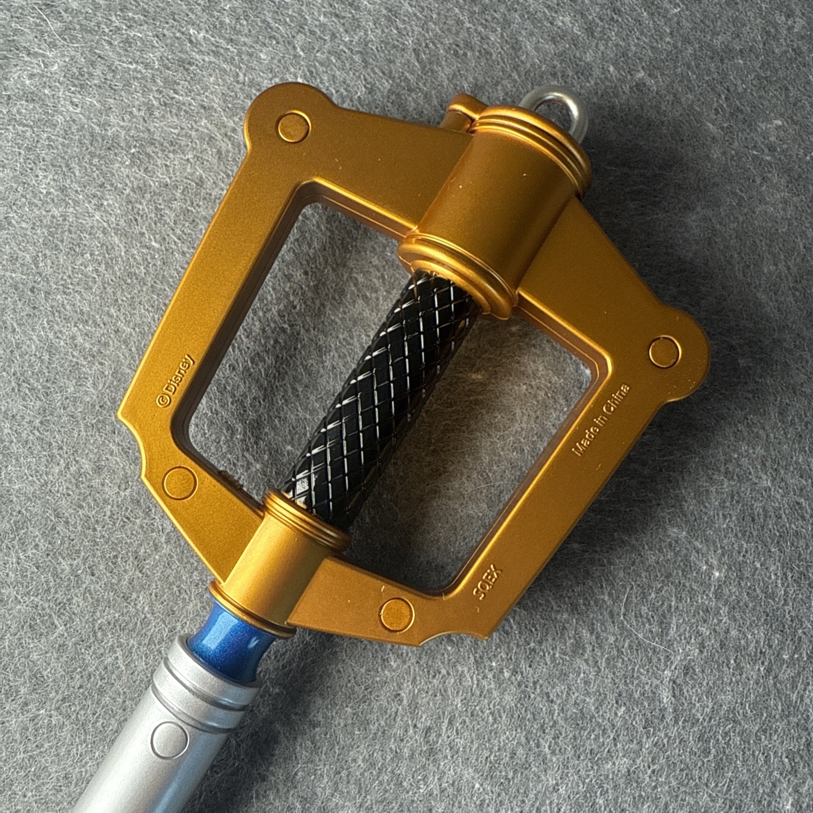 Square Enix KINGDOM HEARTS 14" Replica Light Up Keyblade Kingdom Key NEW Disney