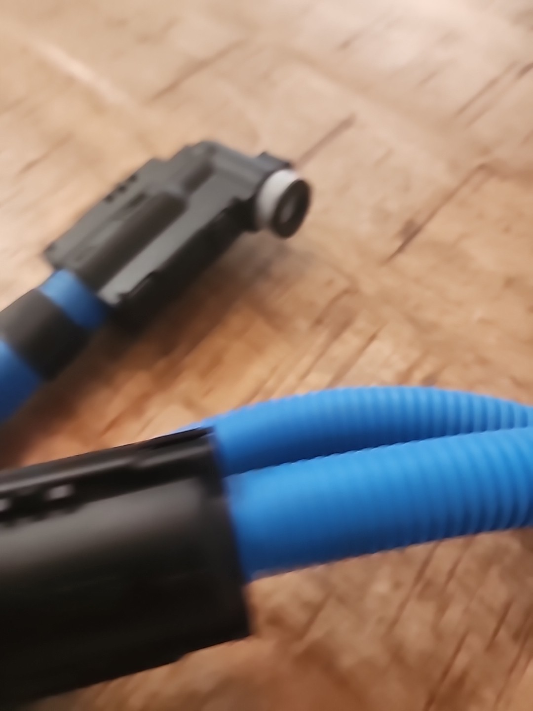 FREIGHTLINER 04-31886-340 Diesel Exhaust Fluid DEF Urea Line - Double Connection