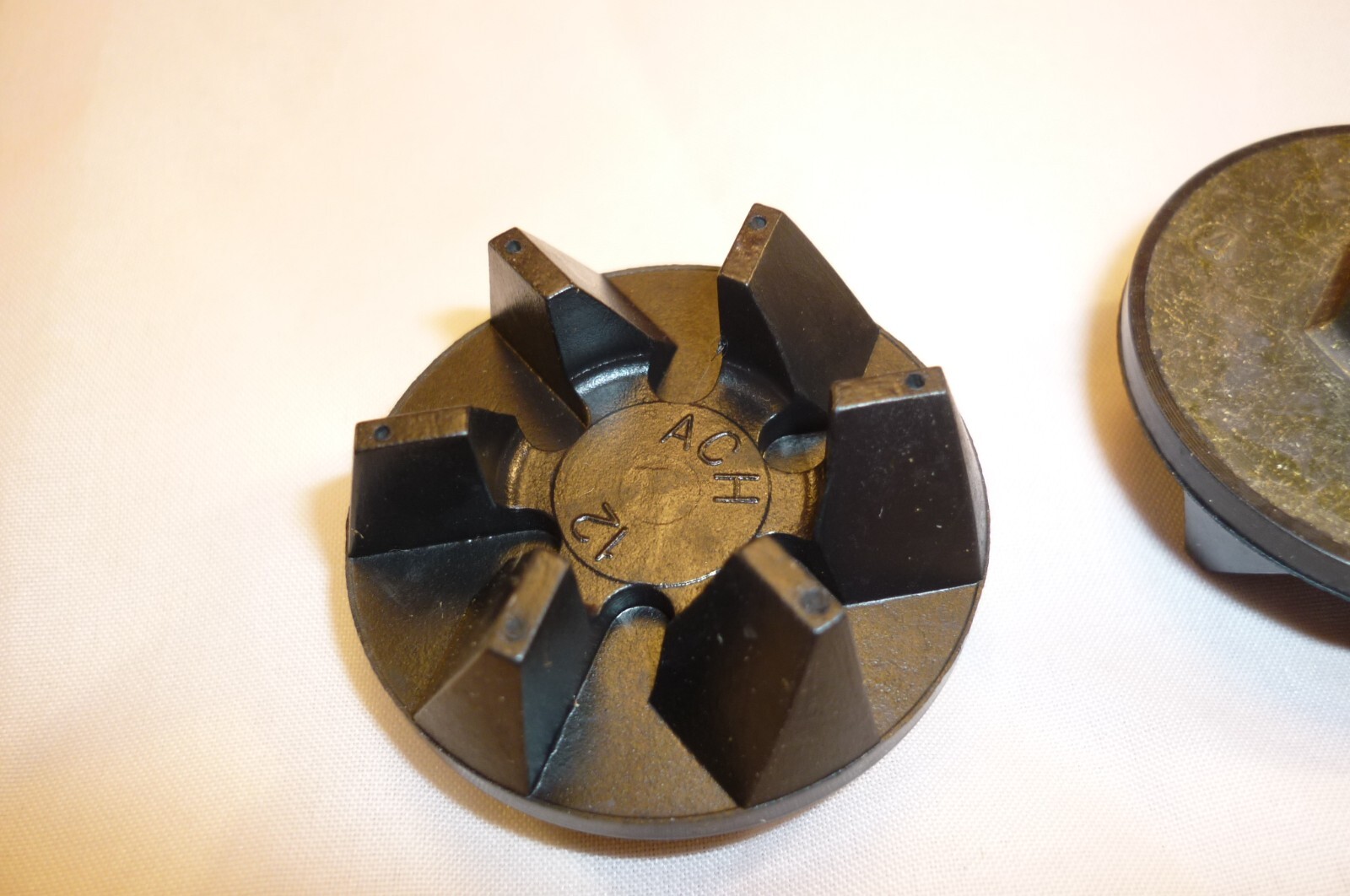 WARING CAC69 COMMERCIAL BLENDER COUPLING 2PC. HGBSS HGB140 HGB150 SMB15 CCB144