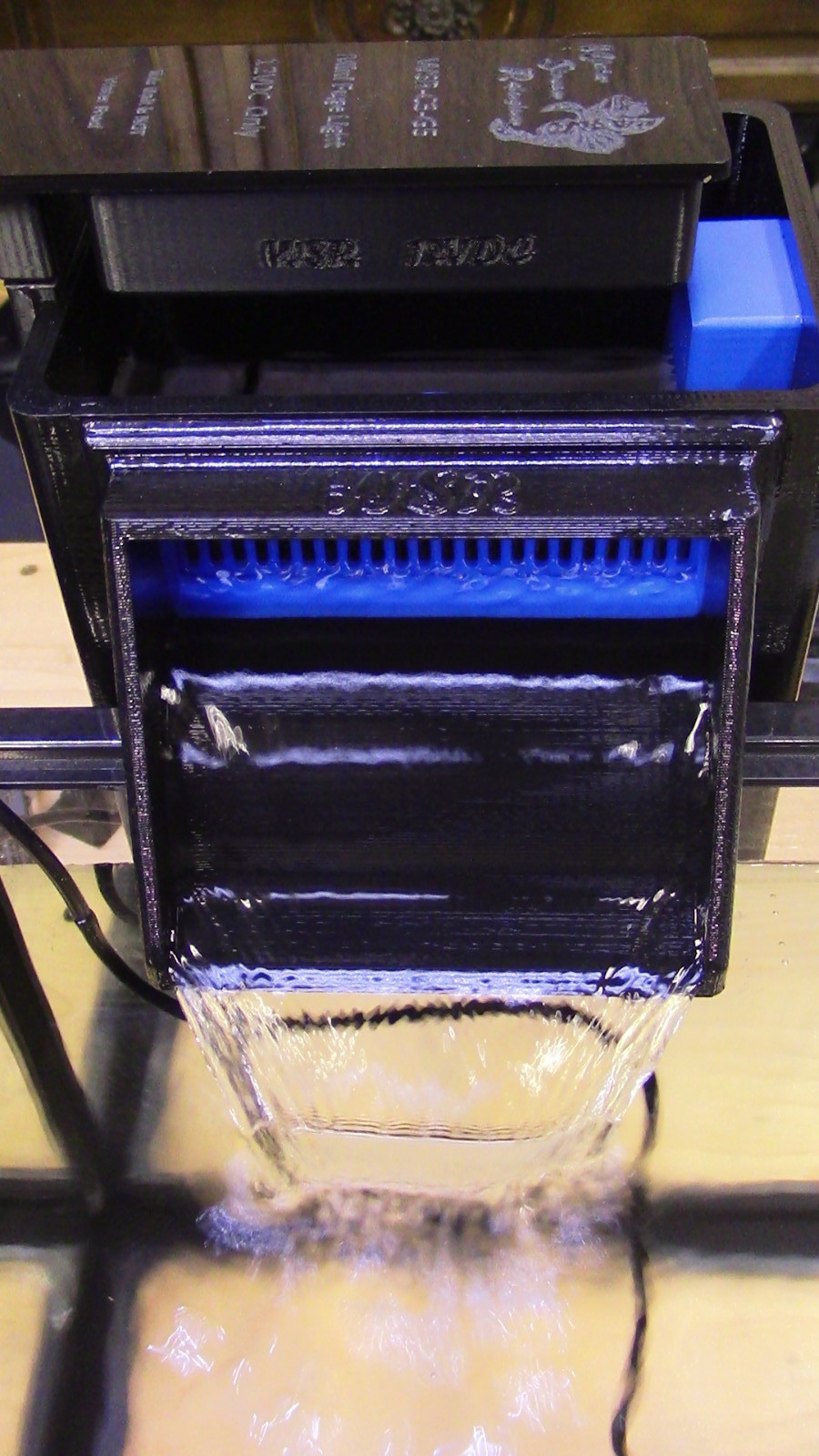 Refugium, WSR-Mini Fuge-100 Hang on Refugium System W/Pump and LED Light