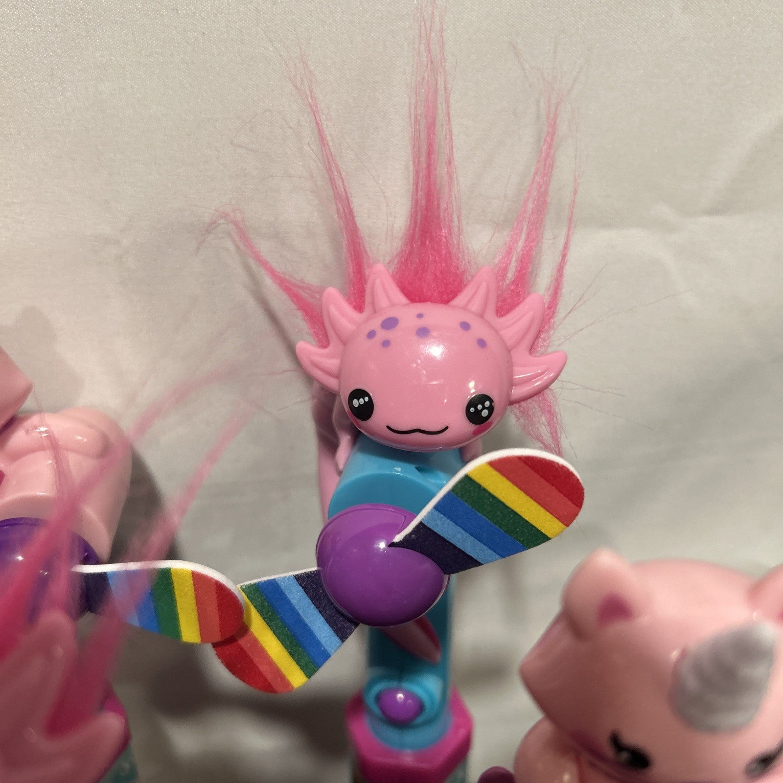Sweet Squad Candy Fan Ages 3+ Axolotl & Unicorn Cat Mermaid Party Favors
