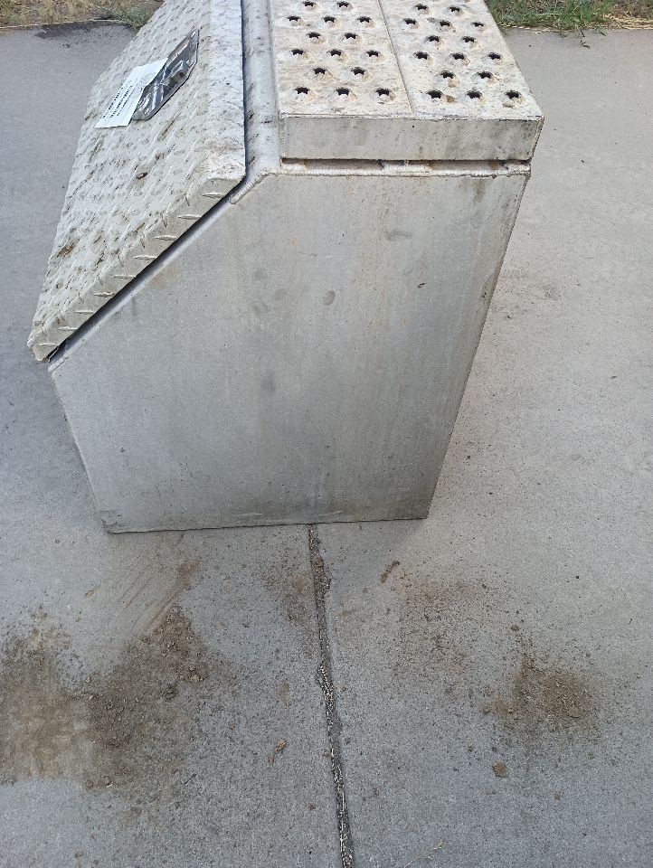 Semi Truck Storage Box 20X24X26 (12149052