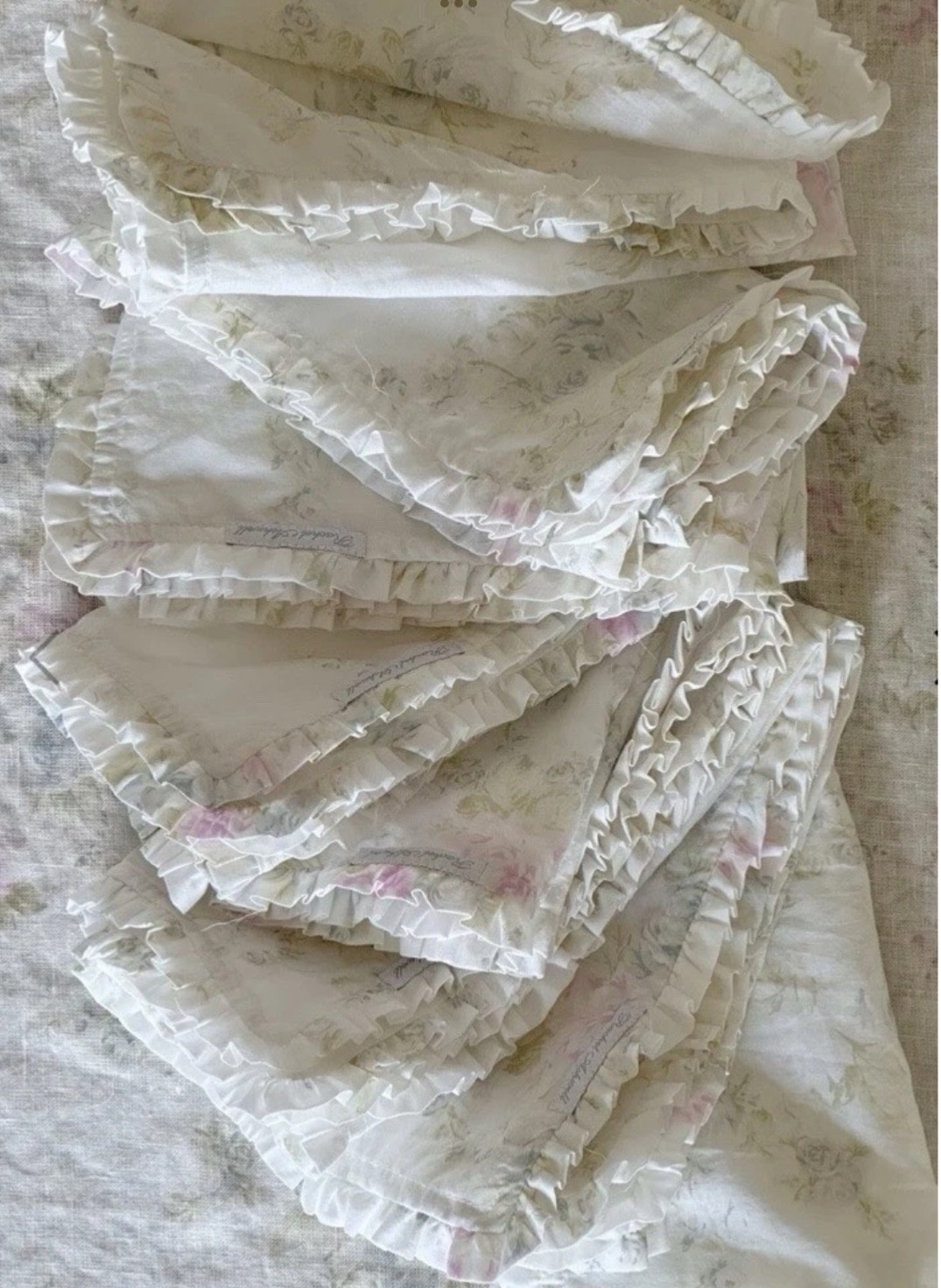 Rachel Ashwell Shabby Chic Couture Lavender Roseblossom Teal Ruffle Napkins S/4