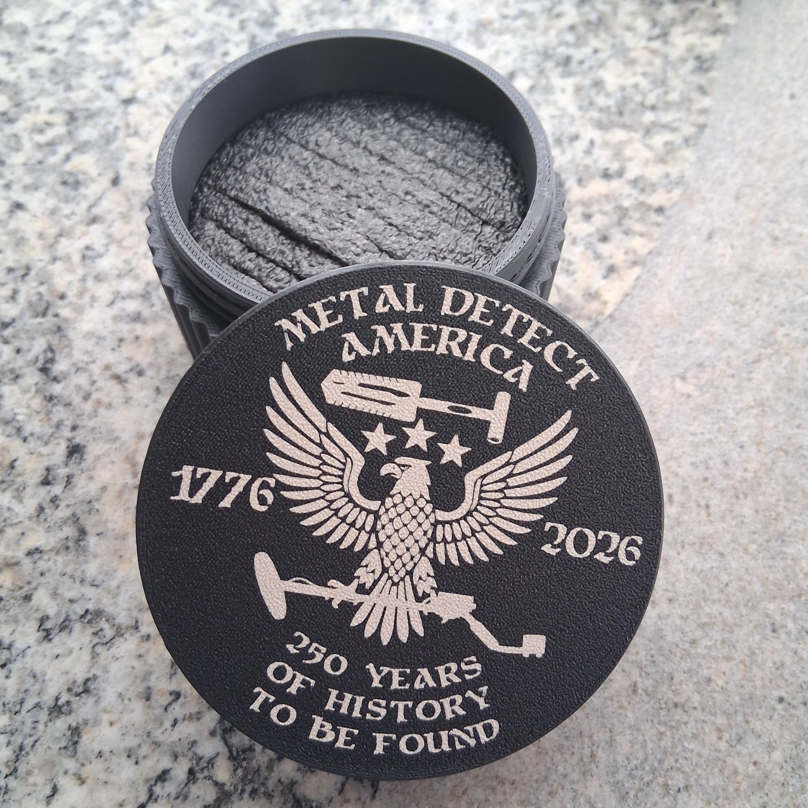 Metal Detecting Finds Box Coin & Ring Storage Jar America 250th Anniversary