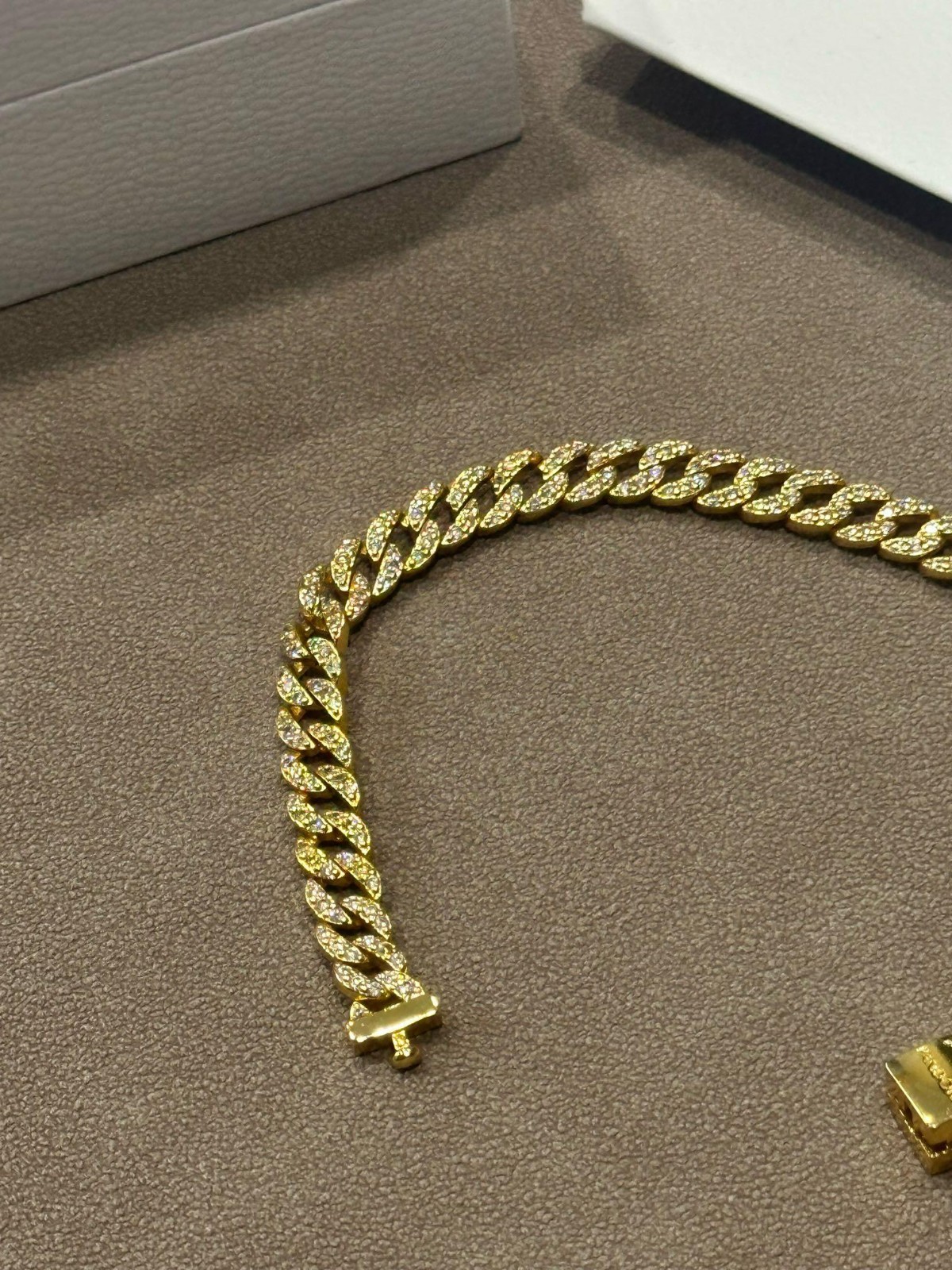 Pandora Timeless Pavé Cuban Chain Bracelet Gold Tone Unisex 7.9"