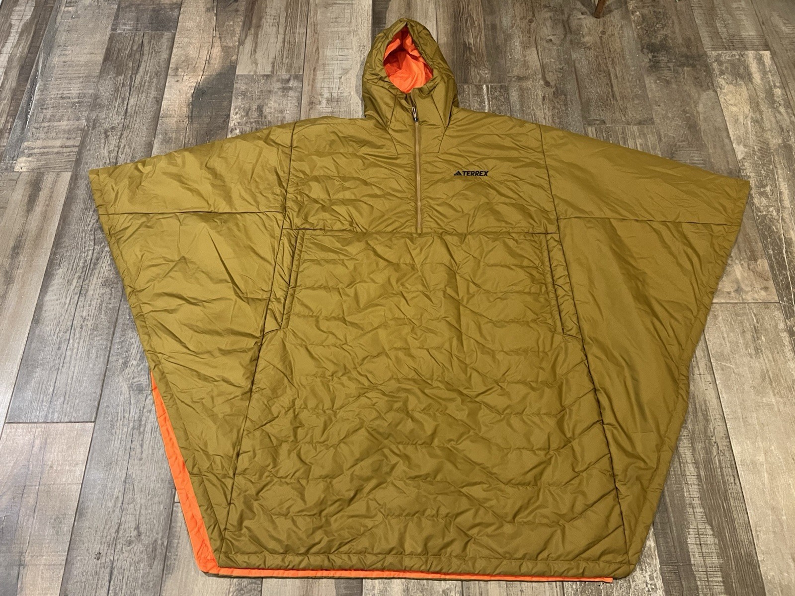 Adidas XL Terrex Xploric PrimaLoft Insulated Hooded Poncho