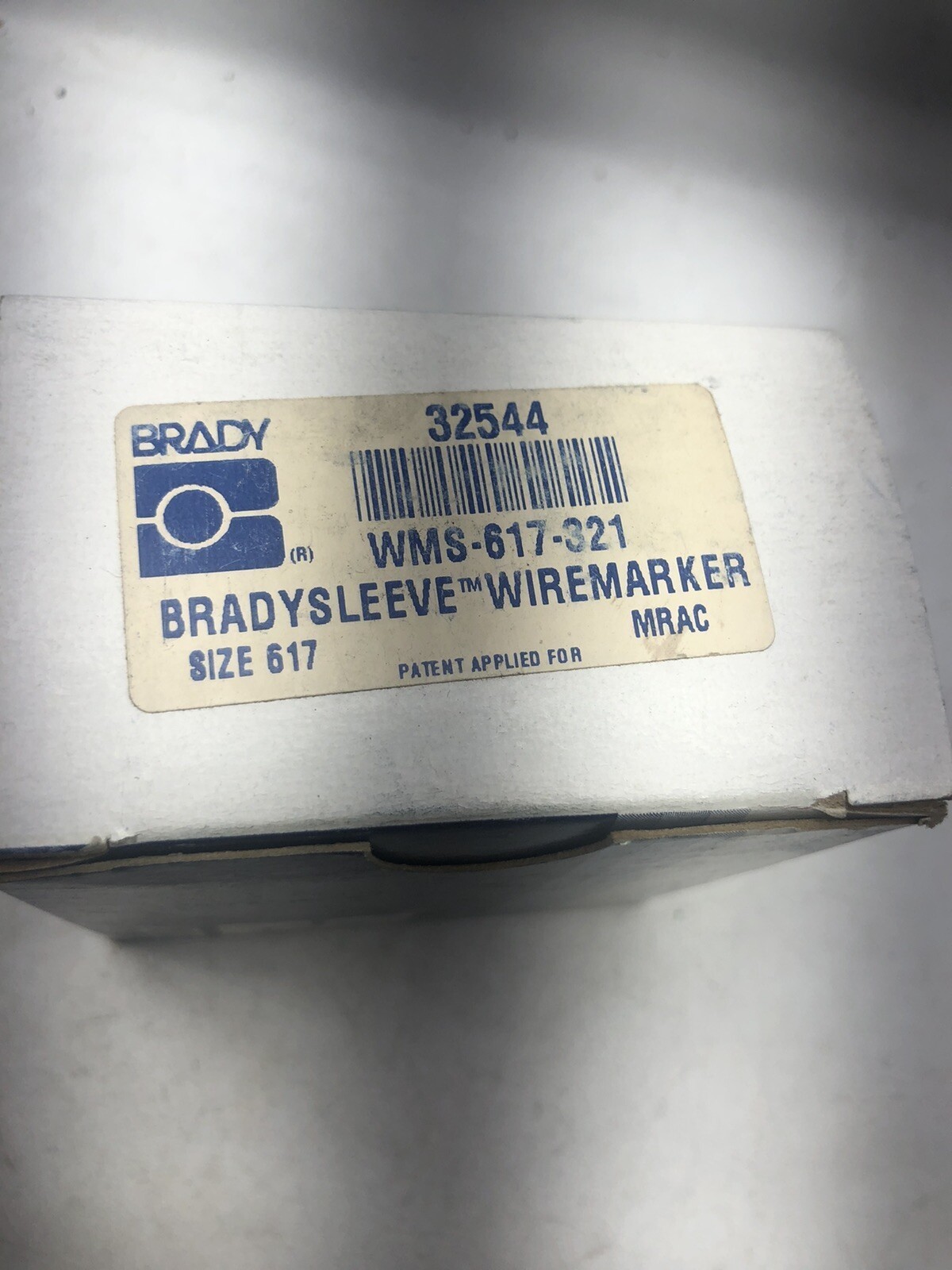 NEW  BRADYSLEEVE WIREMARKER 32544 /  WMS-617-321  250 CNT ROLL 1.5" X 1.00"