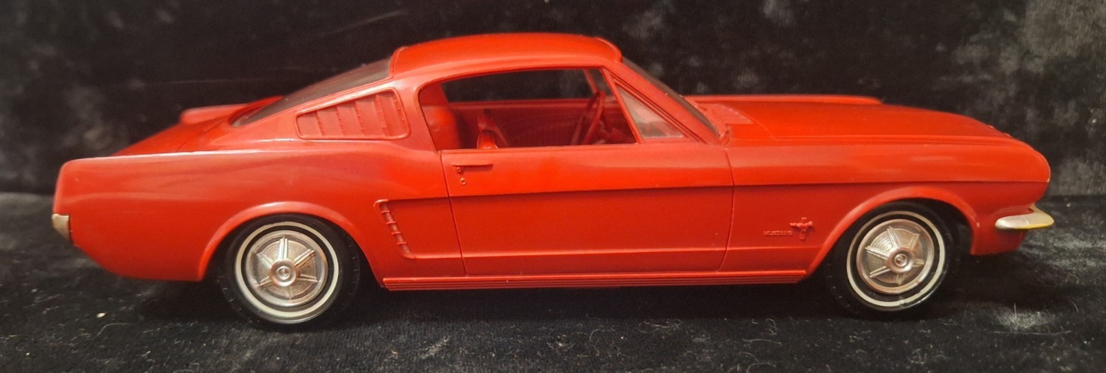 Vintage 1965 AMT Red FORD MUSTANG FASTBACK Dealer Promotional Plastic Model Car