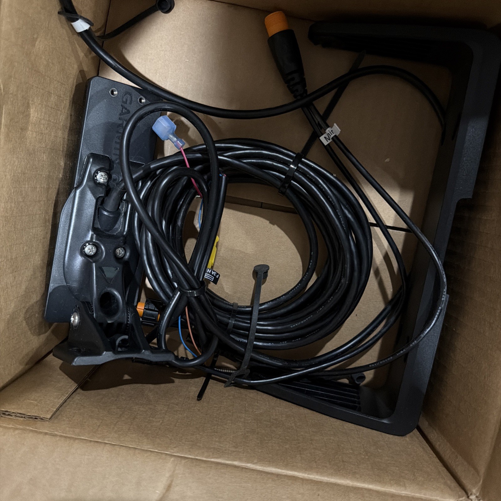 Garmin STRIKE Vivid 9sv Transducer Low Usage Mint !!! Fast Ship