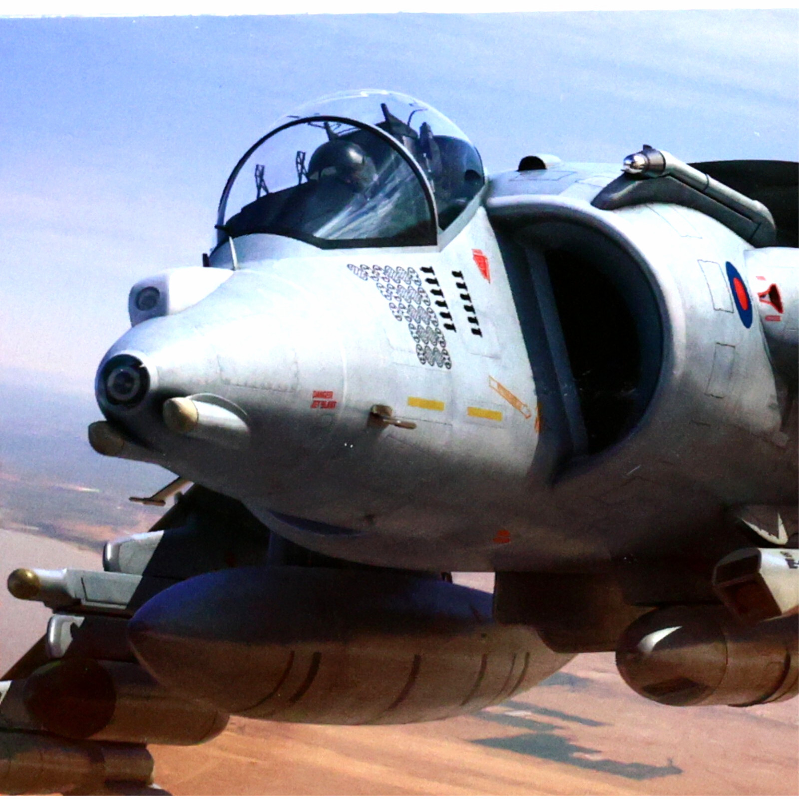 BAE HARRIER GR7A/GR9A 1:72 Airfix Kit A04050