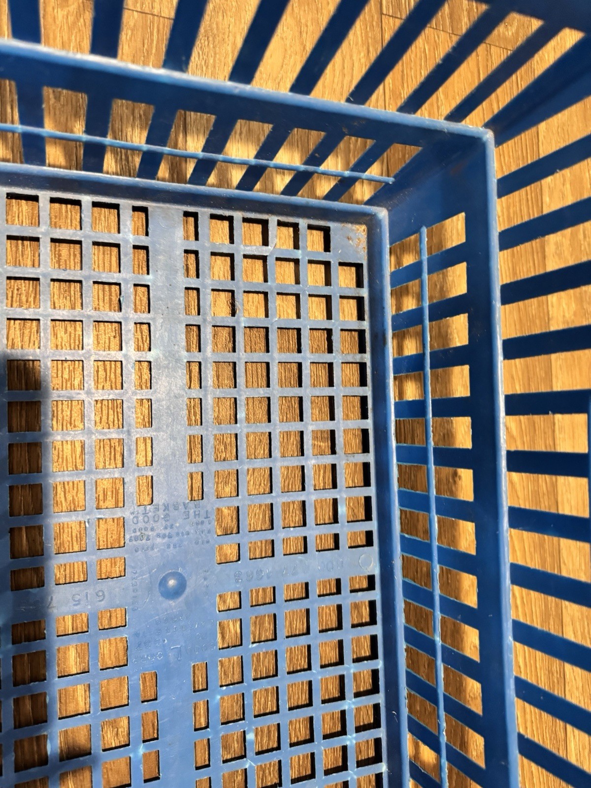 Vintage Toys R Us Blue Shopping Basket Rare Geoffrey