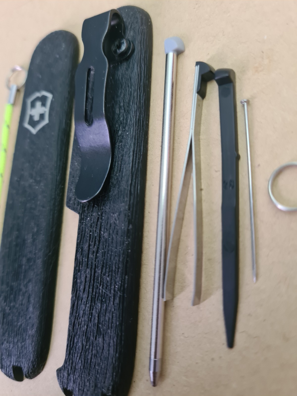 Genuine Modded Deep Grain Victorinox 91mm Scales with clip + Toolset + dangler