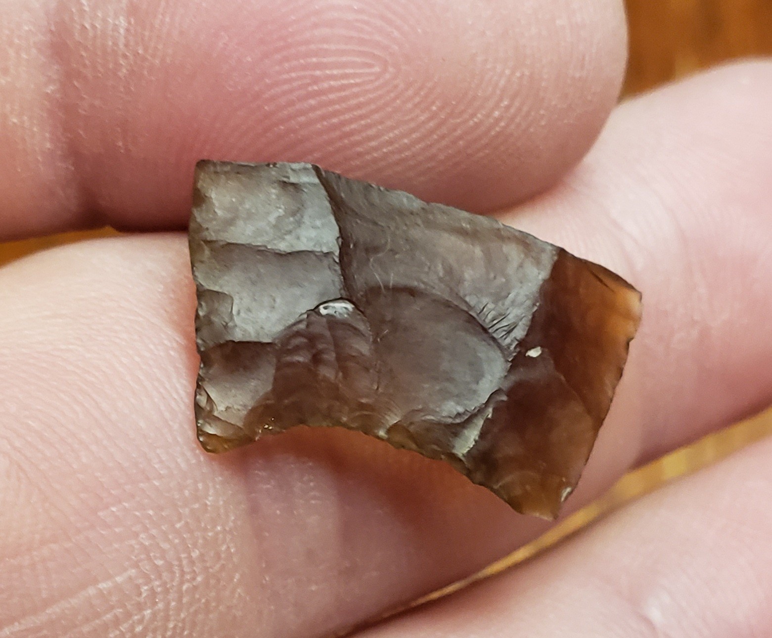 9/16" x 15/16" Knife River Flint Folsom Arrowhead Base- Mountrail County, ND