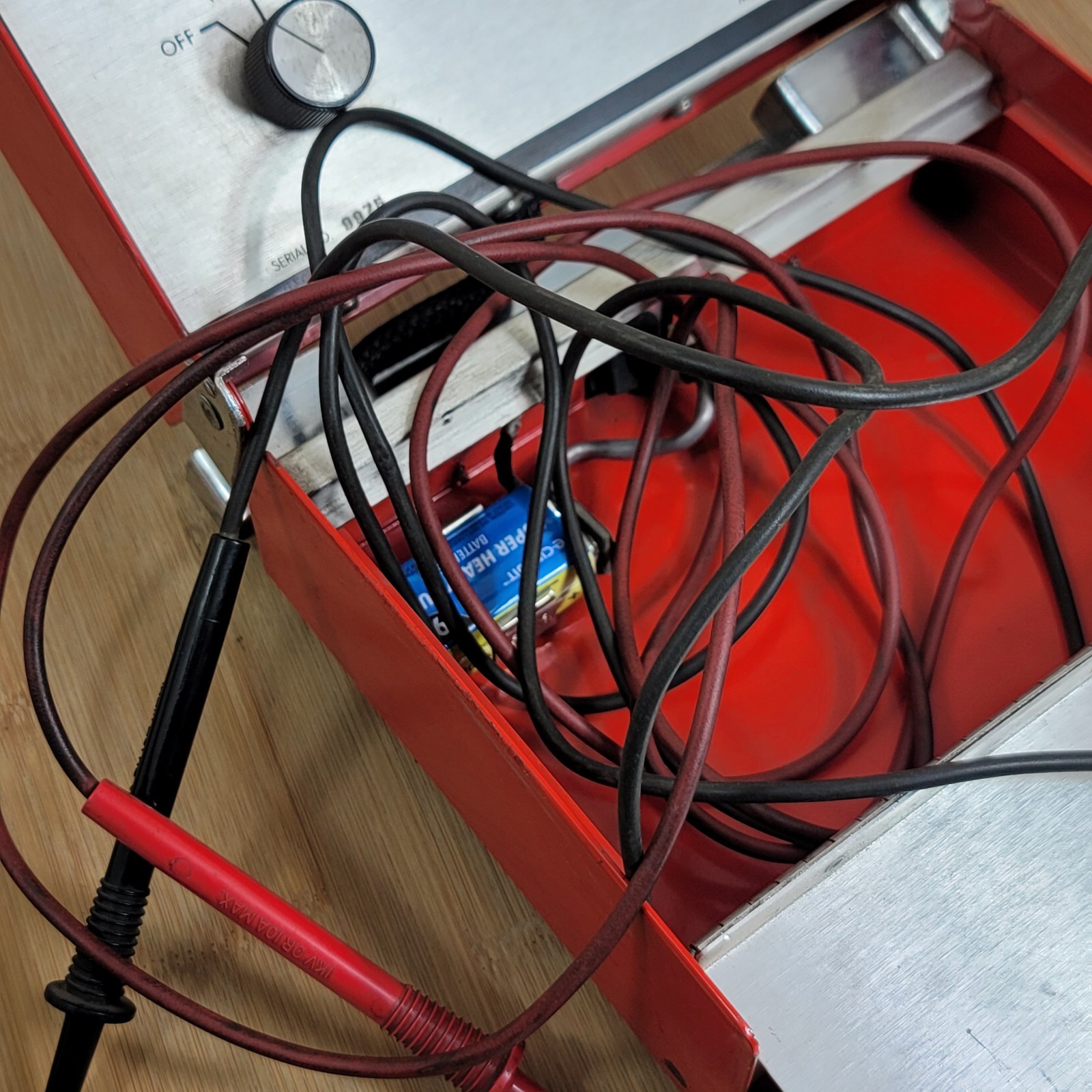 Snap-On MT 470 Digital High Impedance Volt & Ohm Meter - Red