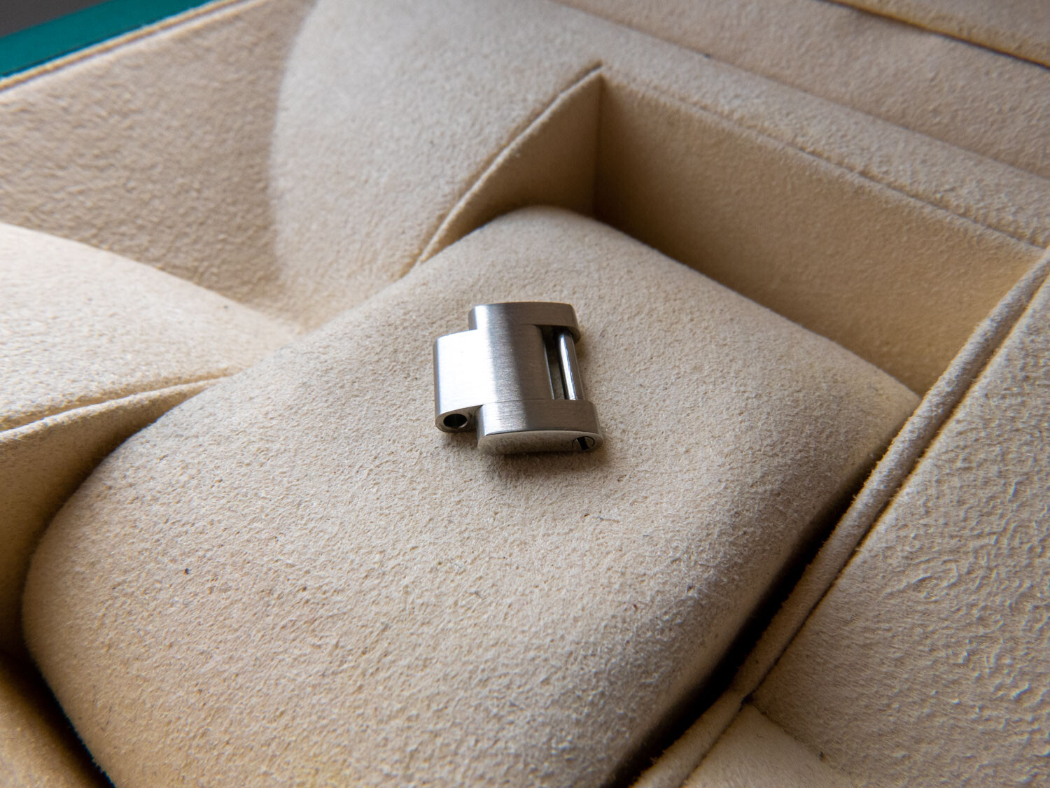 Rolex 126000 114300 Oyster Link – Solid Steel 15.5mm Bracelet Part – USA