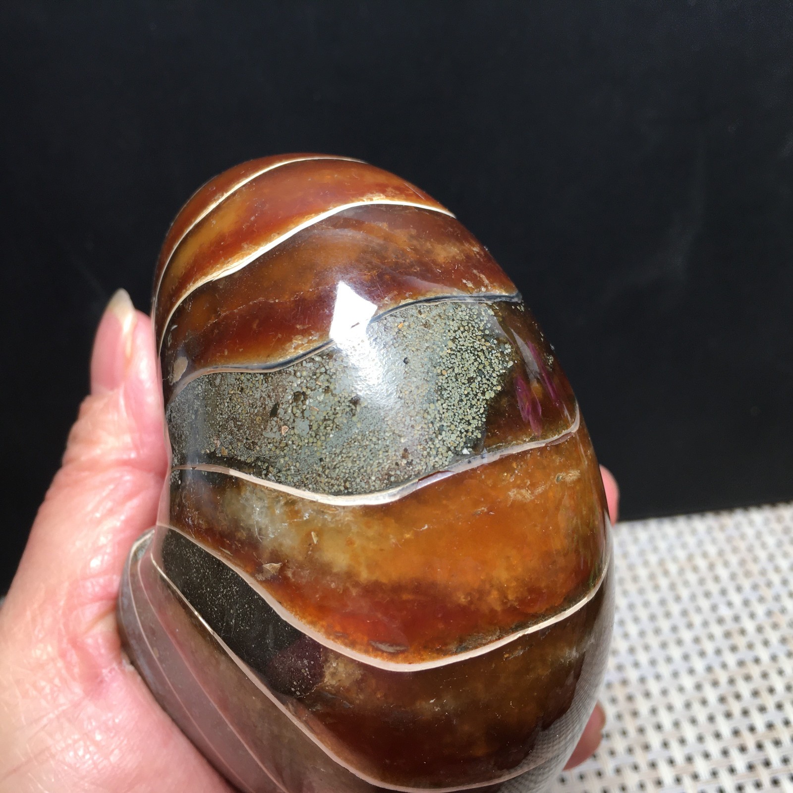 600g Natural polishing crystal specimens from madagascar md3664