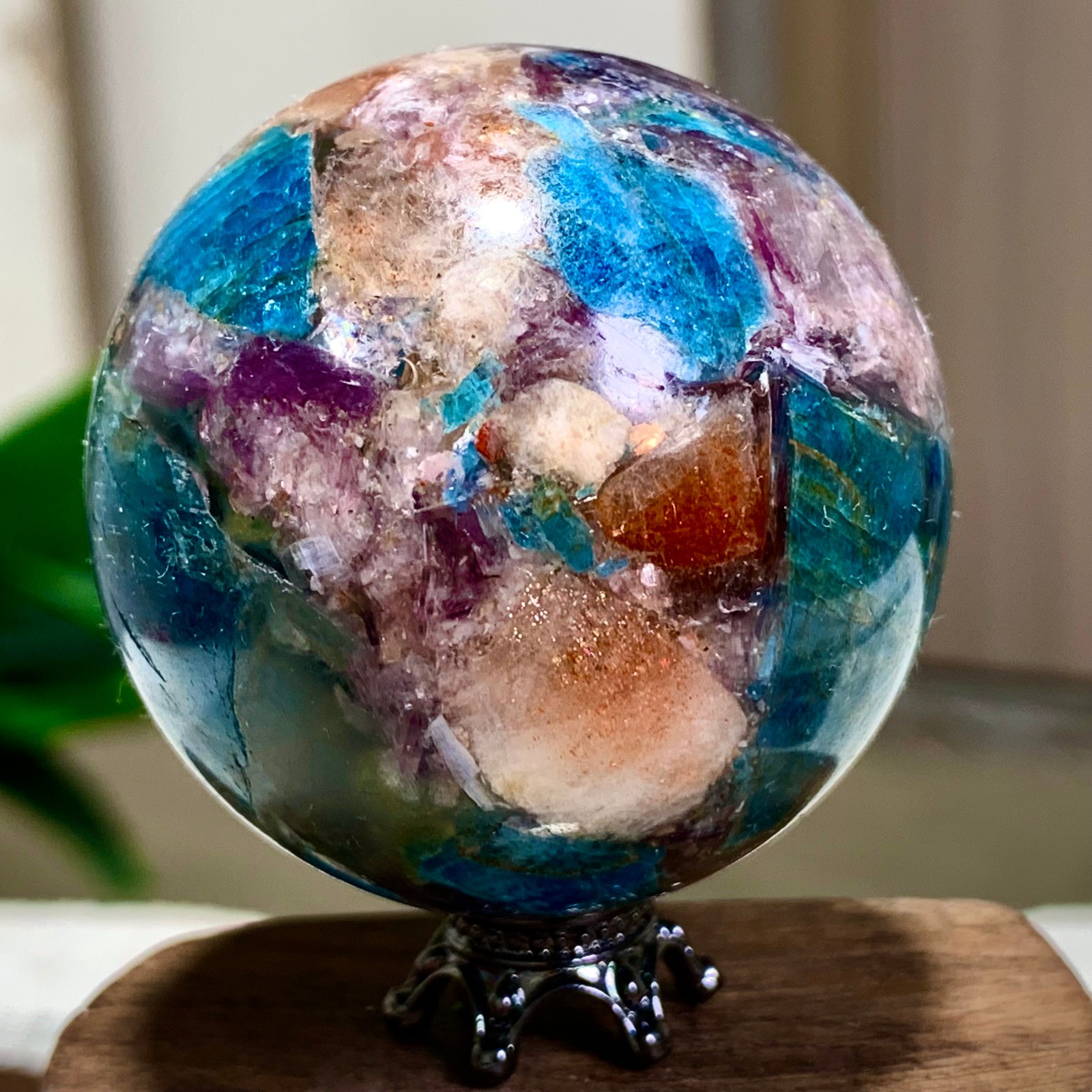 128G Natural Blue Aptite +Sun Stone purple lepidolite Sphere mineral sample