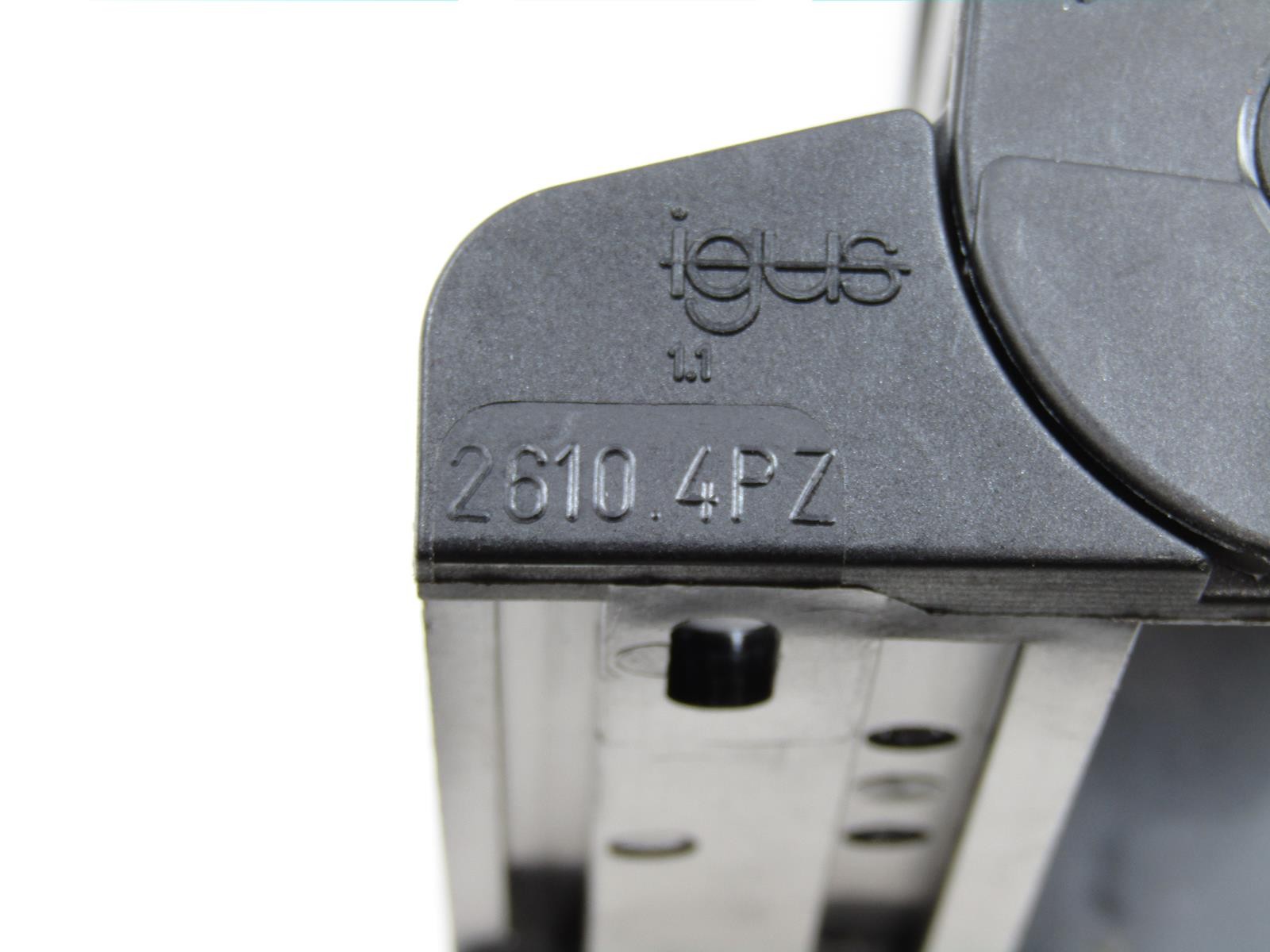 Igus 27-10-063-6MC Cable Carrier Drag Chain | Includes 16 Links