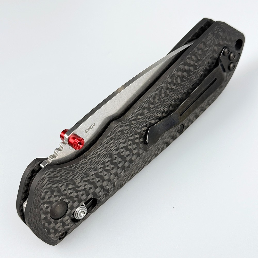 Benchmade Freek 560-03 S90V AXIS® Lock Black Carbon Fiber Handle Folding Knife