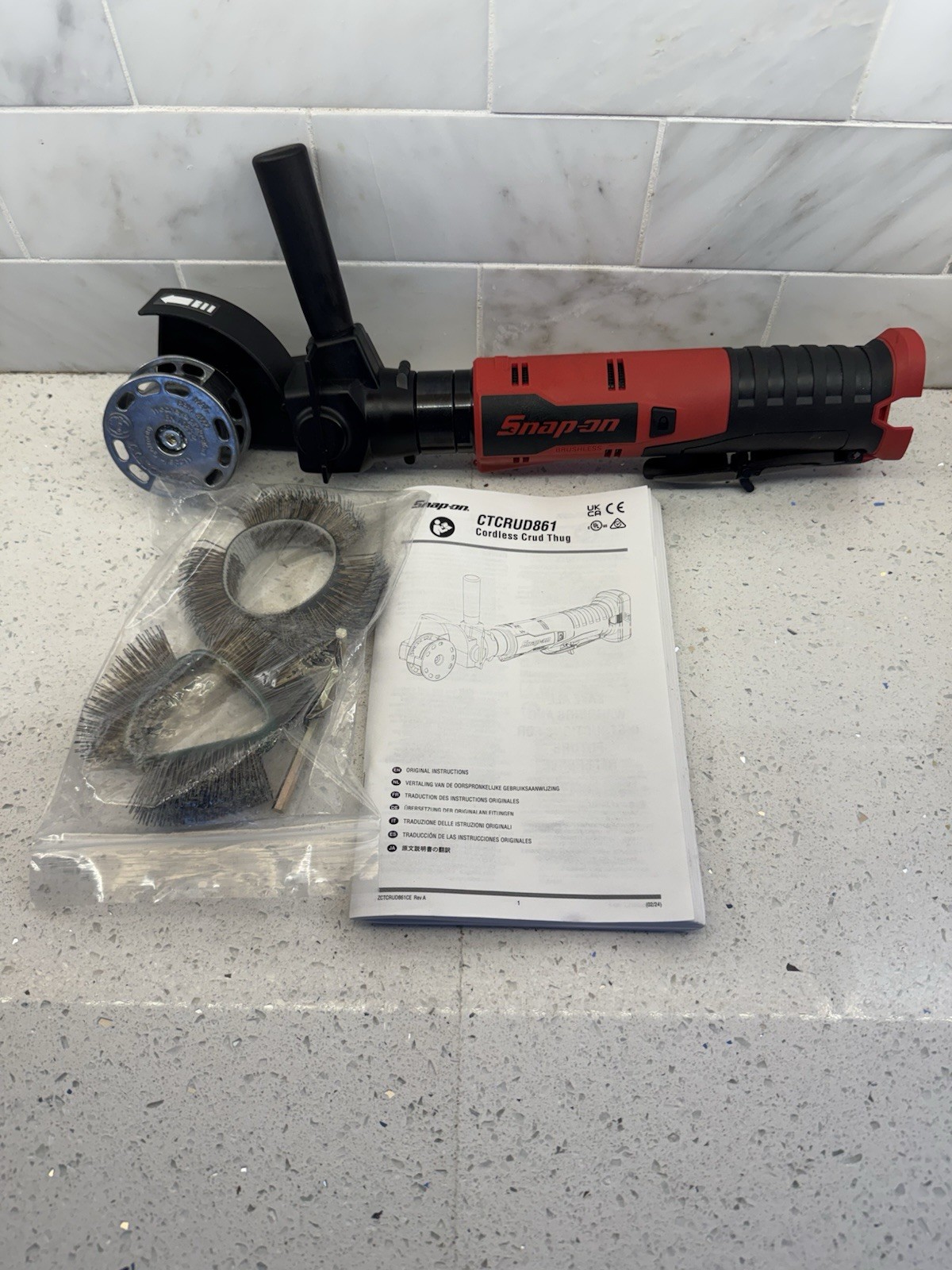 NEW Snap-on CTCRUD861DB 14.4V Lithium Ion Cordless Crud Thug Removal - Tool Only