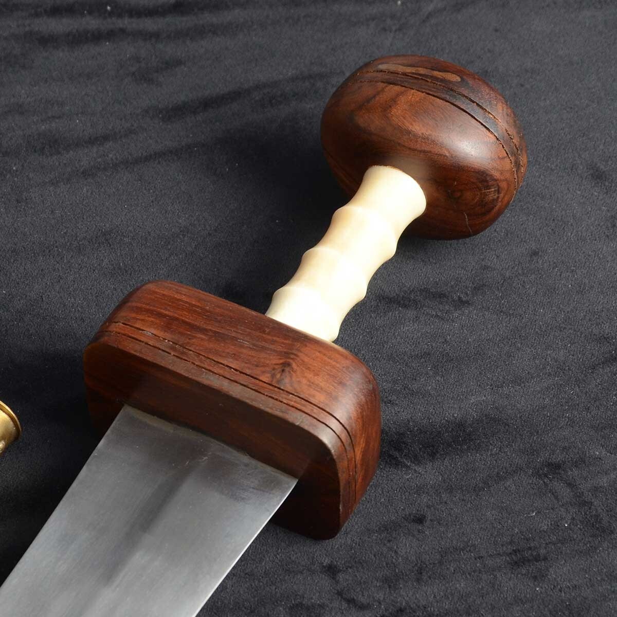 Roman Maintz Gladius – Deepeeka.