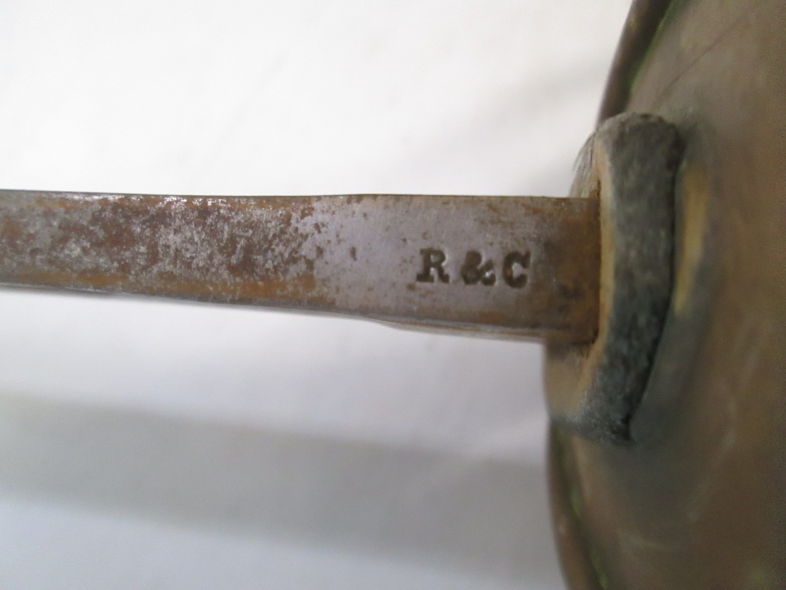 US CIVIL WAR CAVALRY SWORD CONFEDERATE? & SCABBARD GERMAN IMPORT MARKED R &C 124