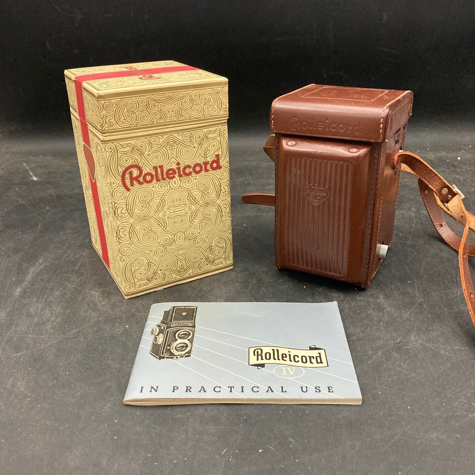 Vintage Rolleicord IV Reflex/Box Camera in Leather Case w/Original Box/Manual