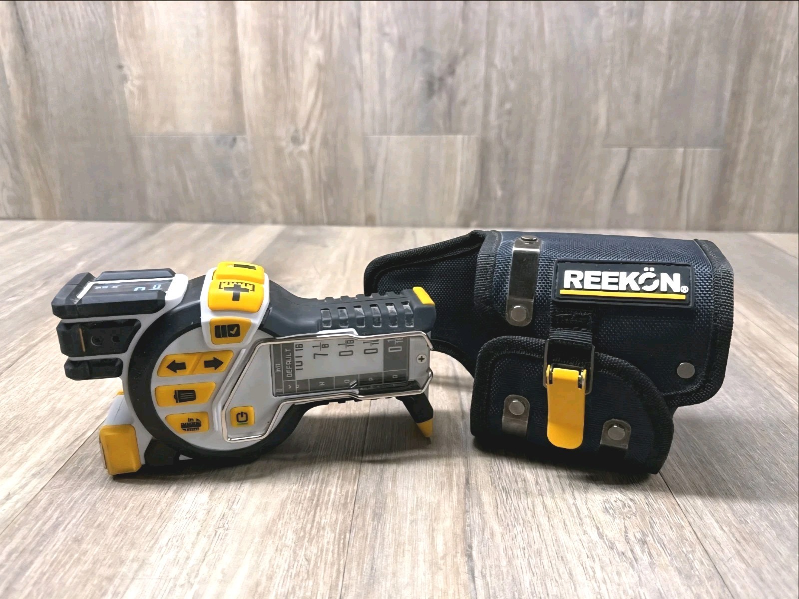 Reekon T1 Tomahawk digital tape measure