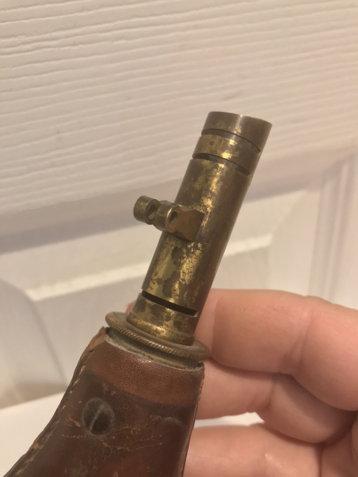 CIVIL WAR PERIOD LEATHER POWDER FLASK ( MARKED AM FLASK & CAP CO )