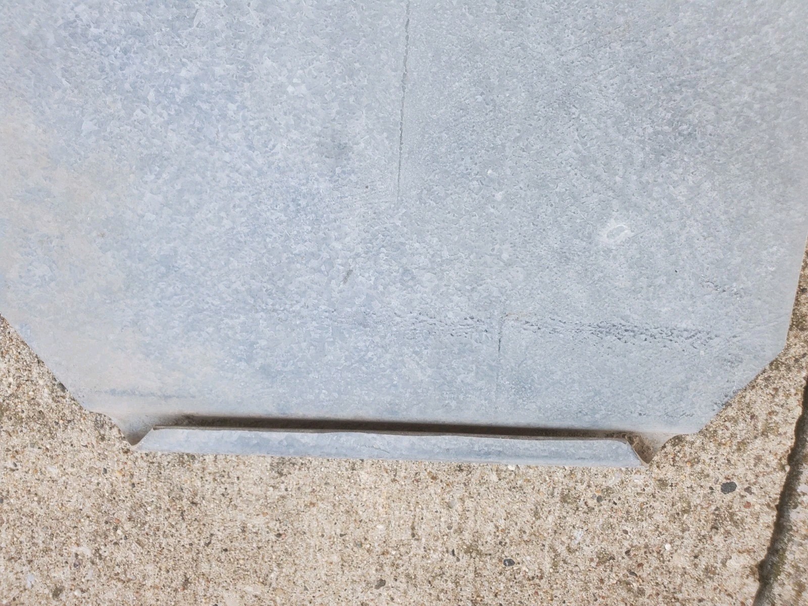 10" Galvanized Metal Smidley Hog Feeder Lid Livestock