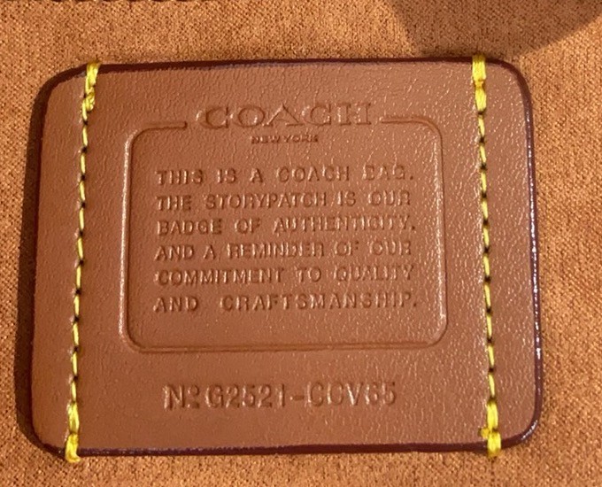 Shoulder Bag Small Flap Signature Chenille Brass/Trüf CCV65 NWT-