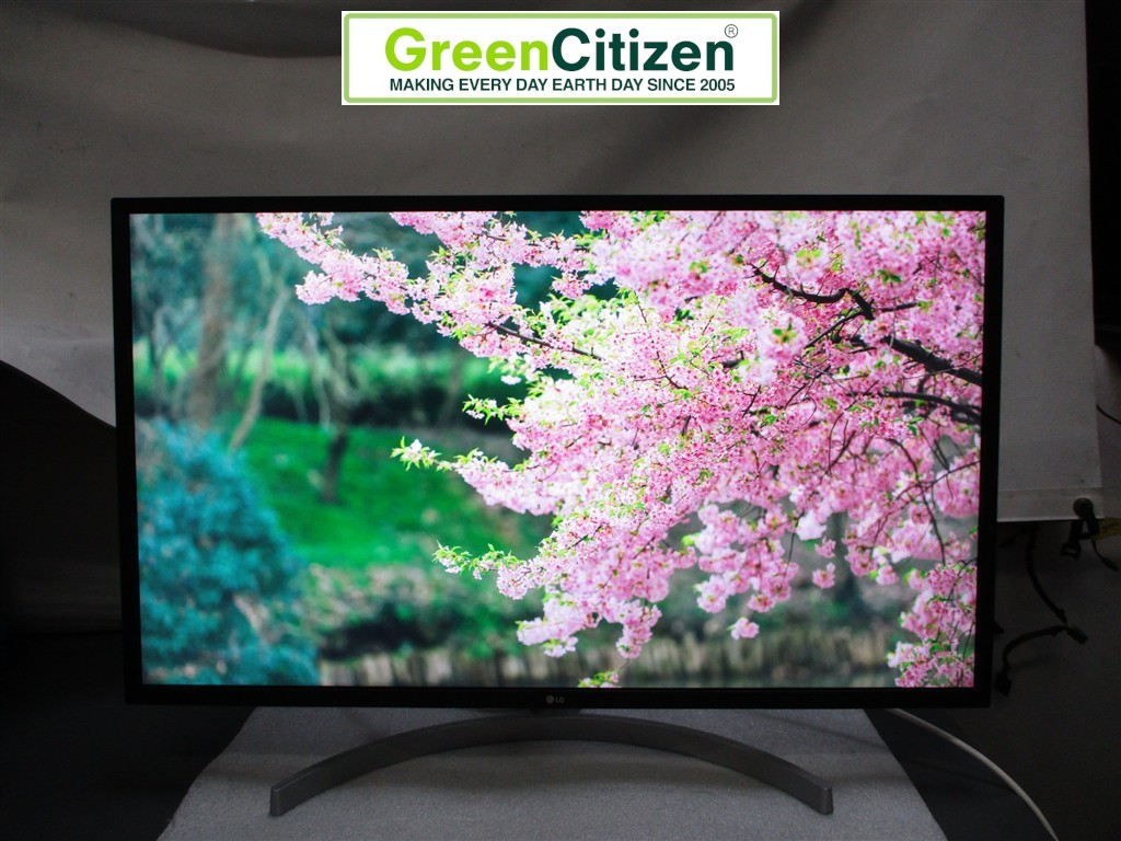 LG 32BL75U-W 32" 4K UHD VA LCD Monitor HDMI, DP, USB-C
