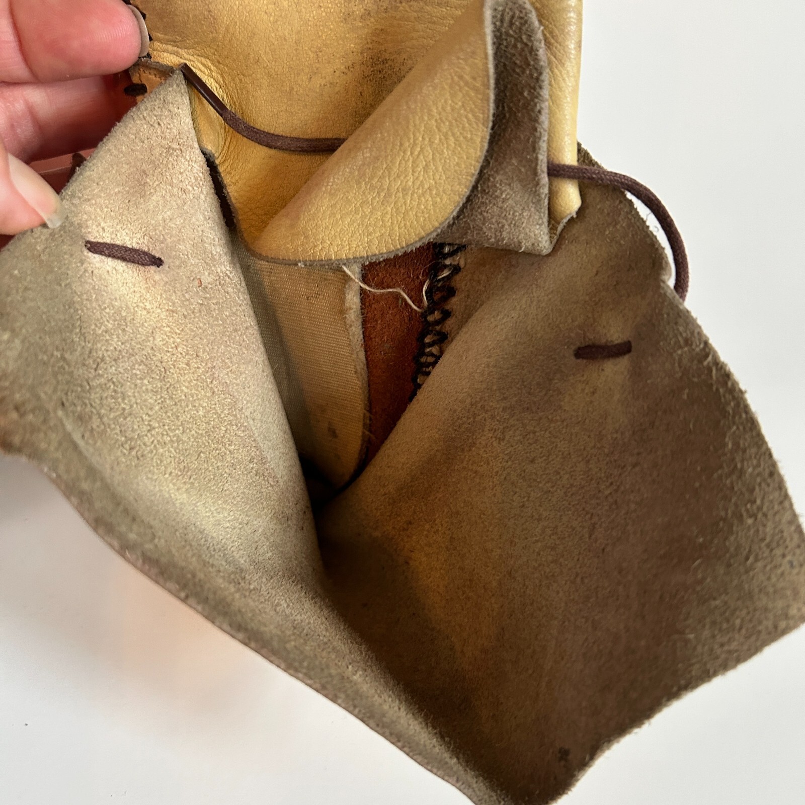 Vintage 8" BEADED Thunder Bird LEATHER NATIVE AMERICAN INDIAN MOCCASINS BOOTIES