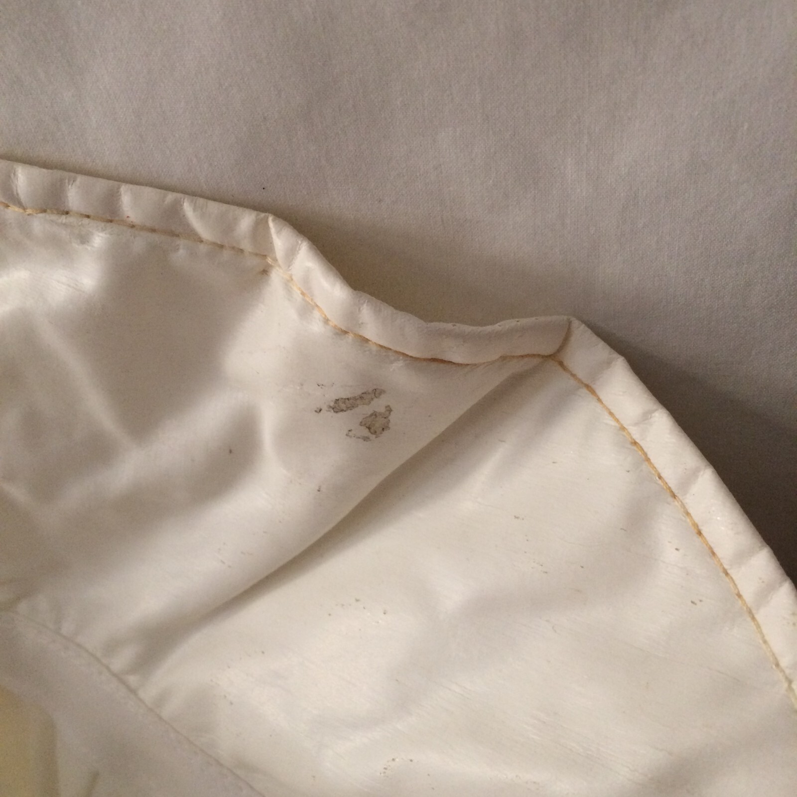 Vintage 1960s White Rain Hat Morton Salt Girl style