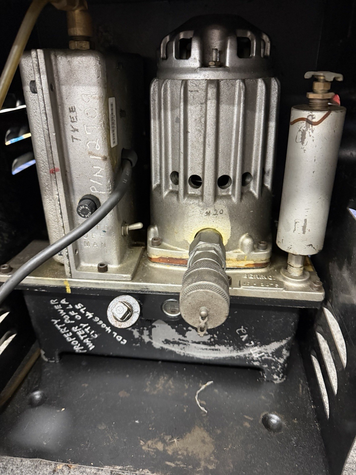 Burndy Y10AC-3H Electric Hydraulic Pump Pressure 10,000 PSI READ Below