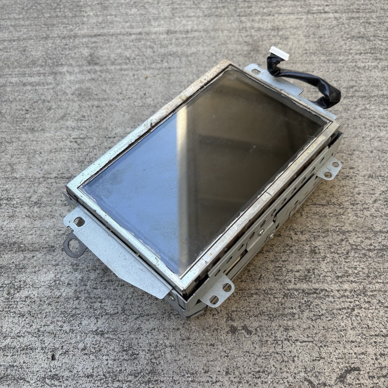 2006-2009 Toyota Prius MFD Dash Display Screen Radio 86110-47081 PARTS ONLY