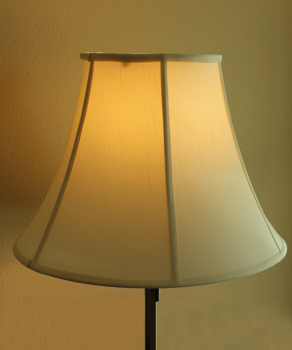 9x18x13.5 Egg Shell Shantung Bell Lampshade