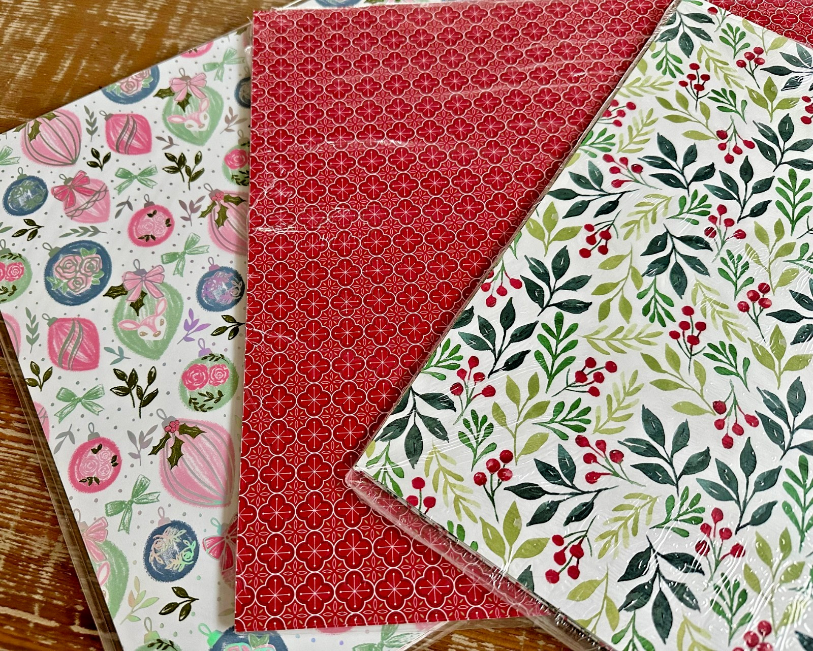 Stampin' Up Christmas DSP Heartwarming Hugs Painted Christmas Whimsy & Wonder