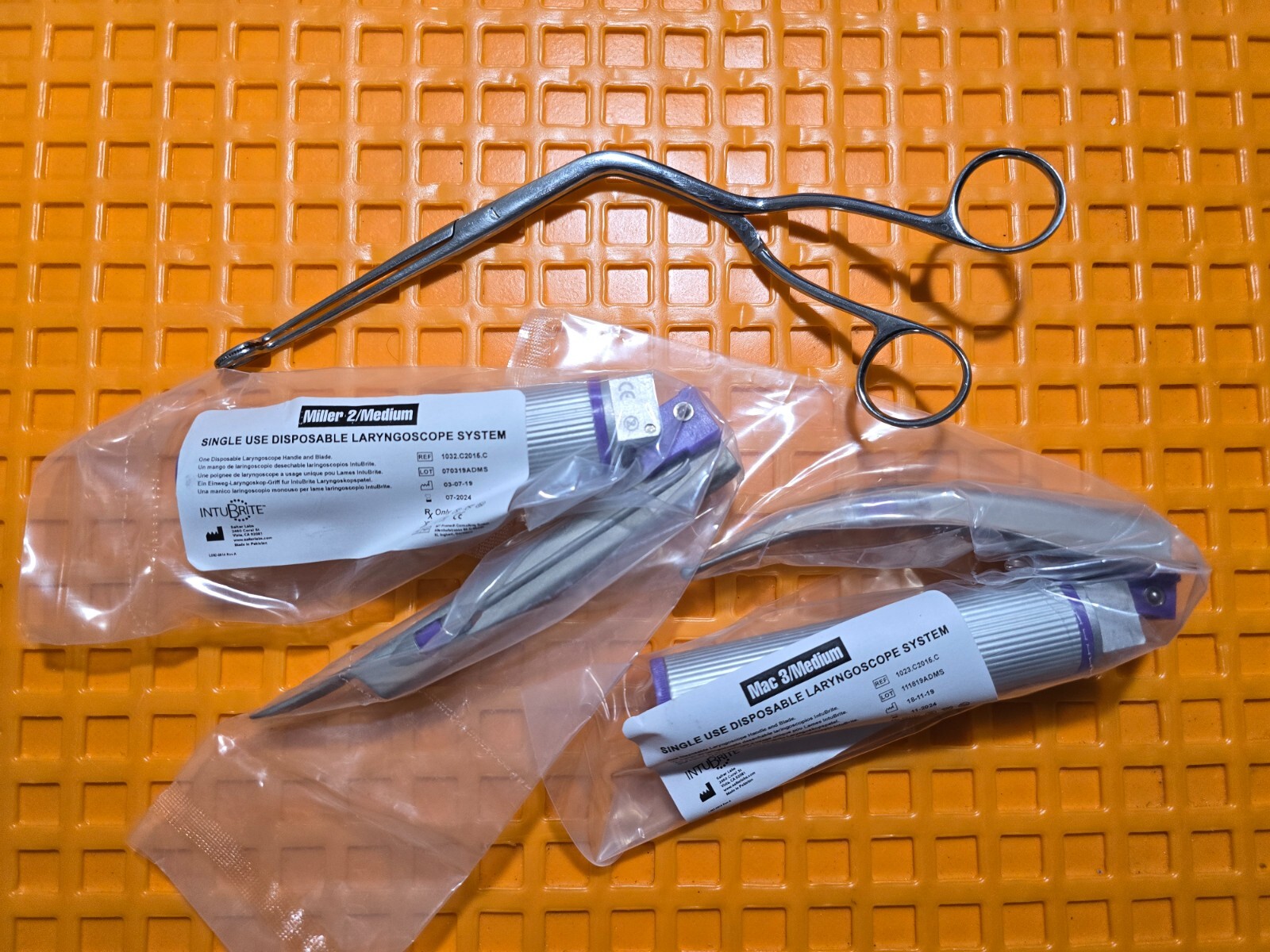 INTUBRITE Laryngoscope Miller+Mac Blade #3 With Medium Handle &- Magill Adult