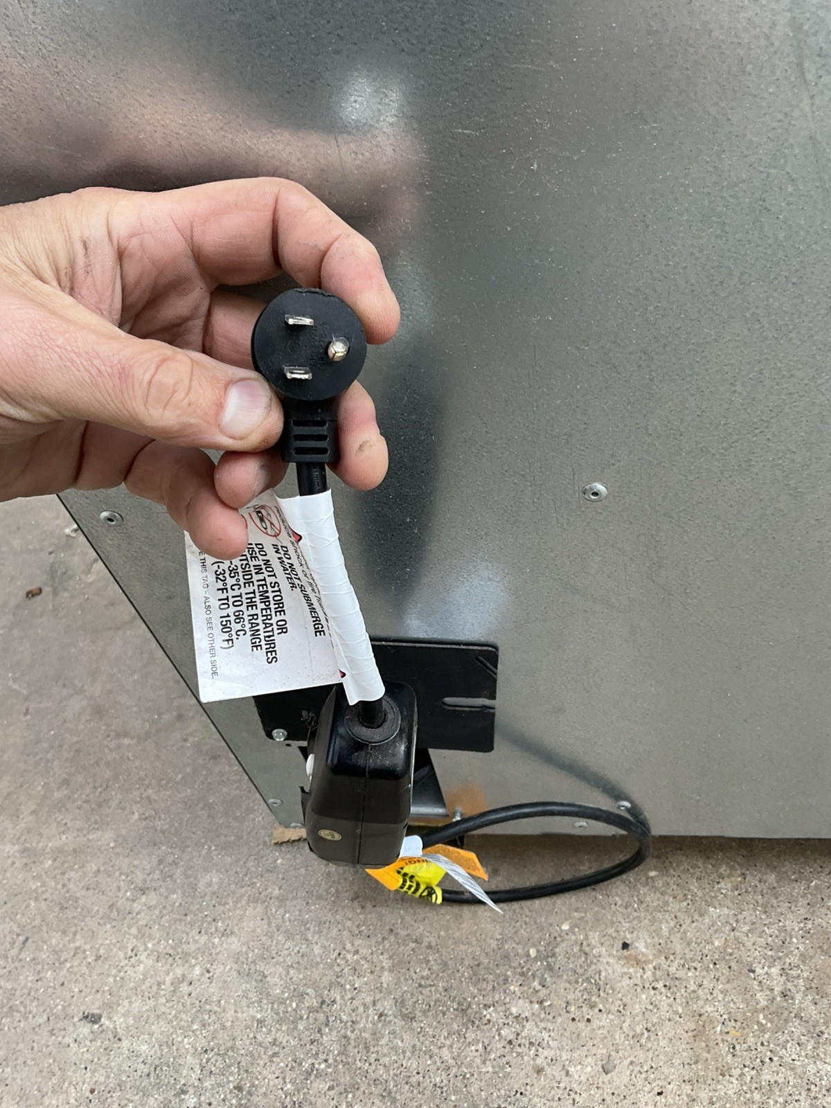 23 Dixie Narco BevMax CPI Glass Front Beverage Vending Machine 5800-4HC crane