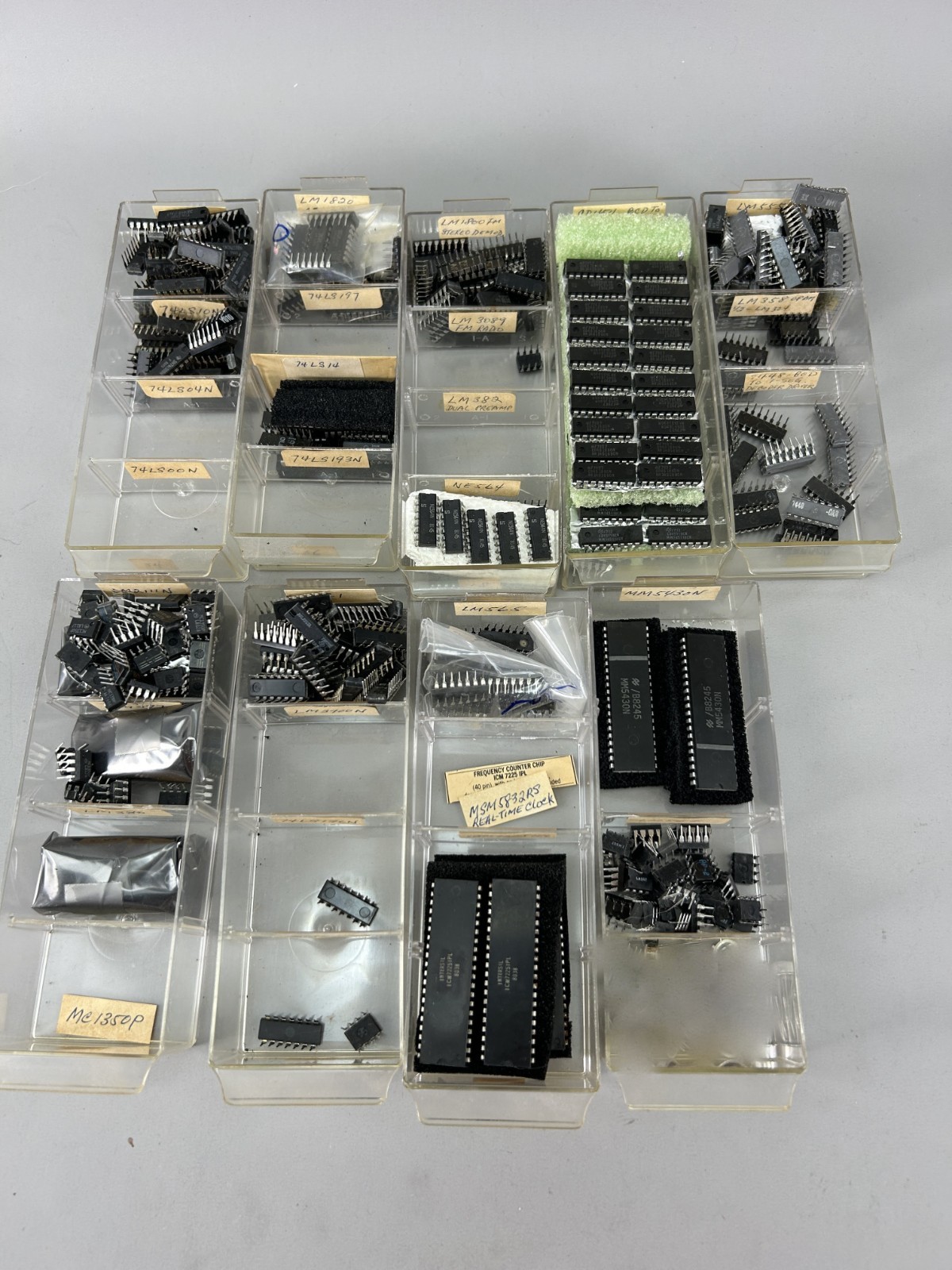 Vintage Integrated Circuits IC Lot Electronics Radio Repair New Old Stock