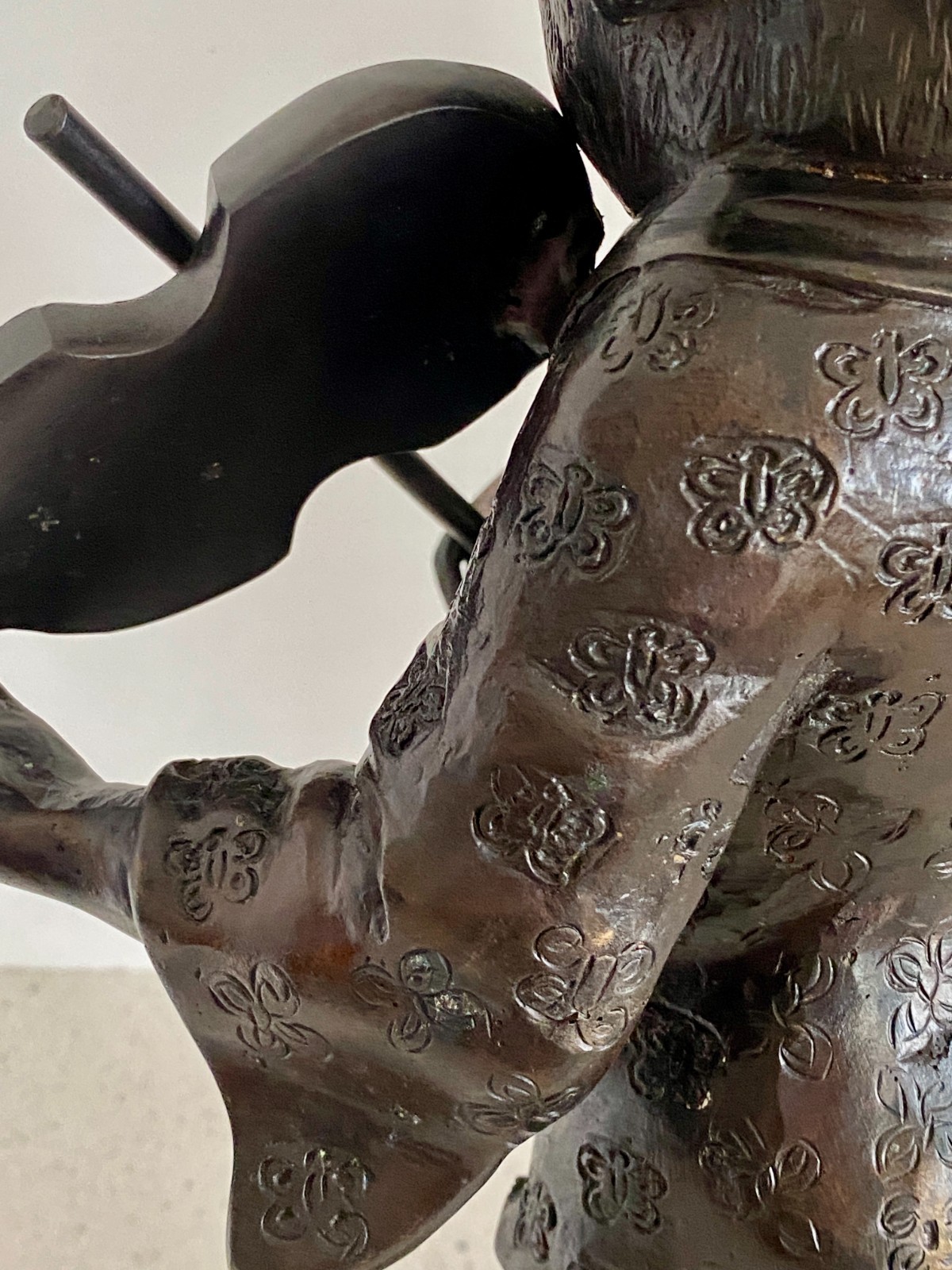 Vtg 16" Bronze Anthropomorphic Pig Sculpture Playing Violin Maitland Smith MCM